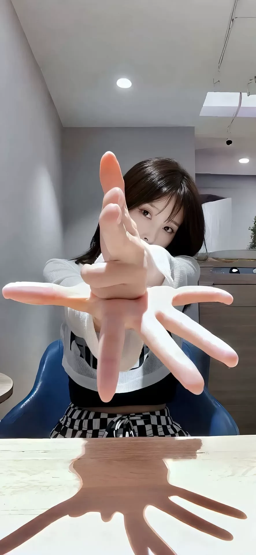 气质女孩高清人像写真图片 优雅女孩手机锁屏素材