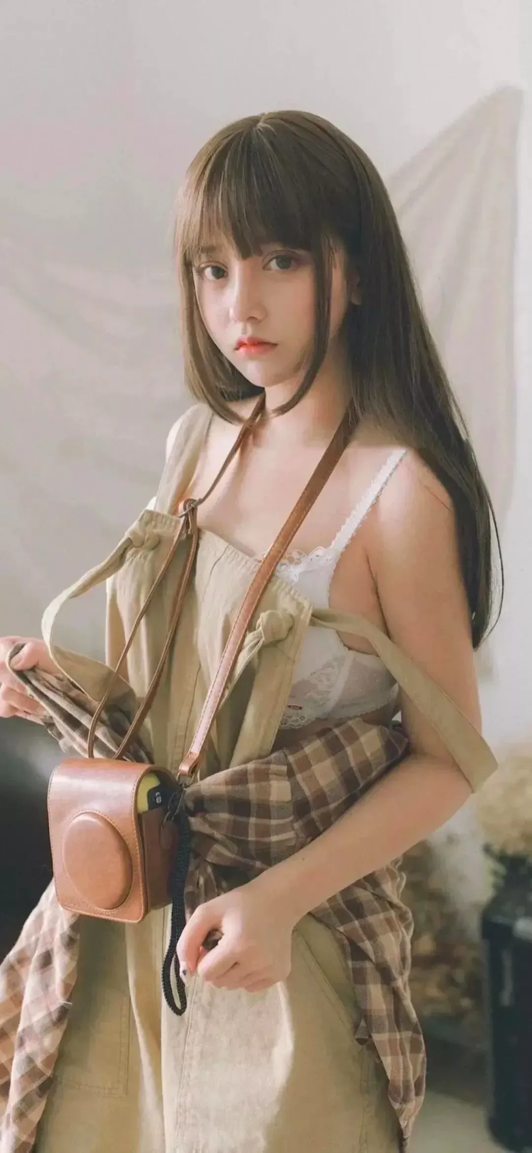 颜值出众的 小姐姐街拍美图 照片 唯美壁纸图片