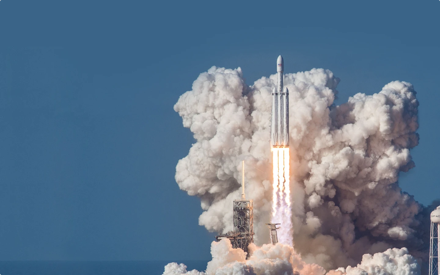 4k画质 高清的 飞机航天SpaceX 航天背景 电脑桌牌壁纸