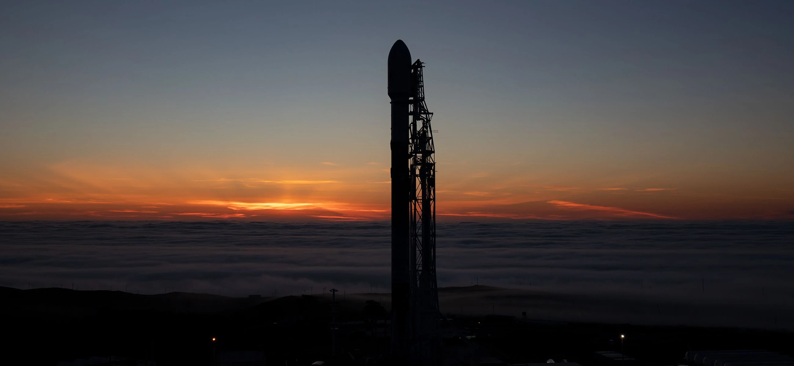 4K超清 科技感的 飞机航天SpaceX 火箭图片 电脑壁纸