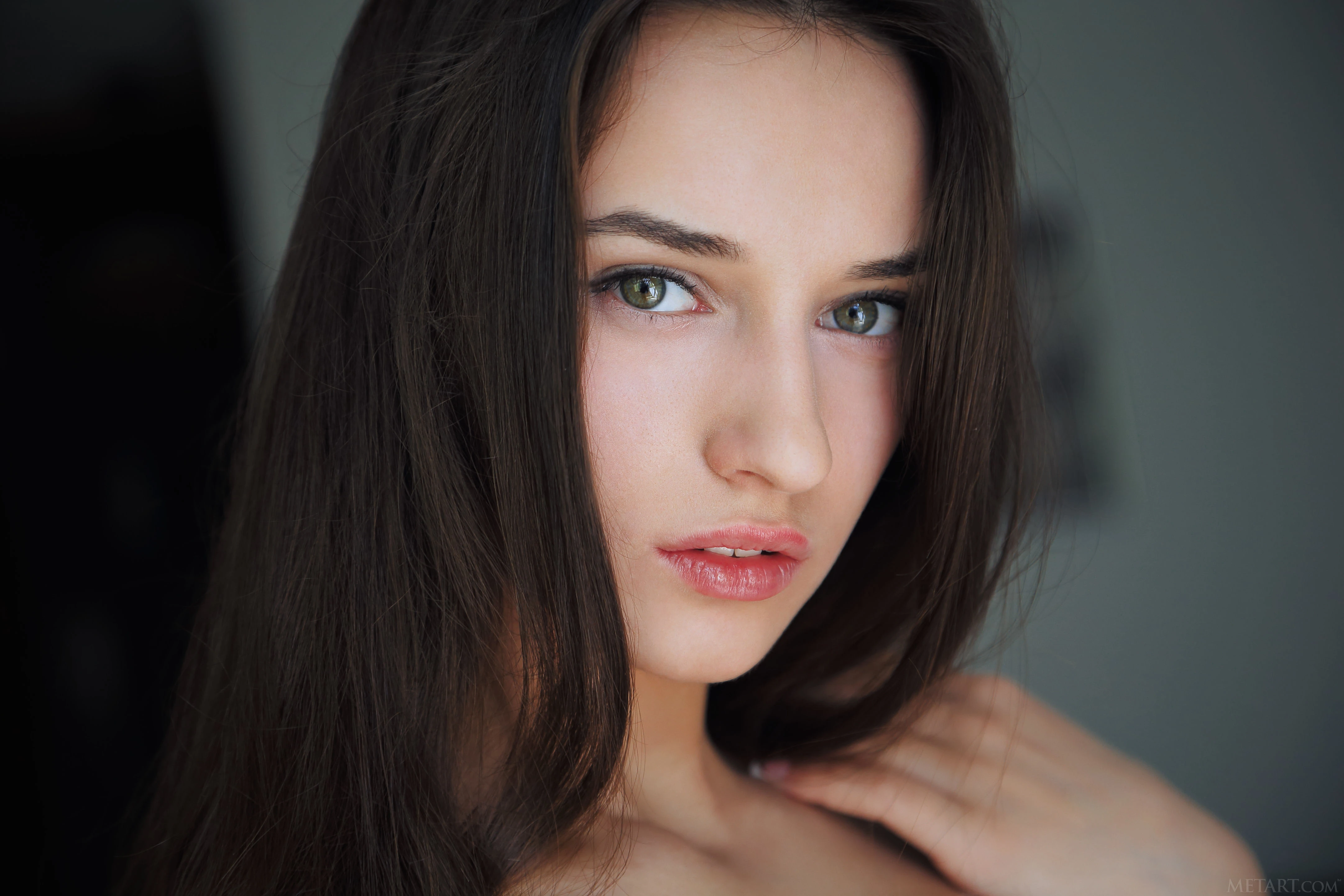 清纯甜美的 异国美女 外国美女写真 4K高品质 锁屏图片