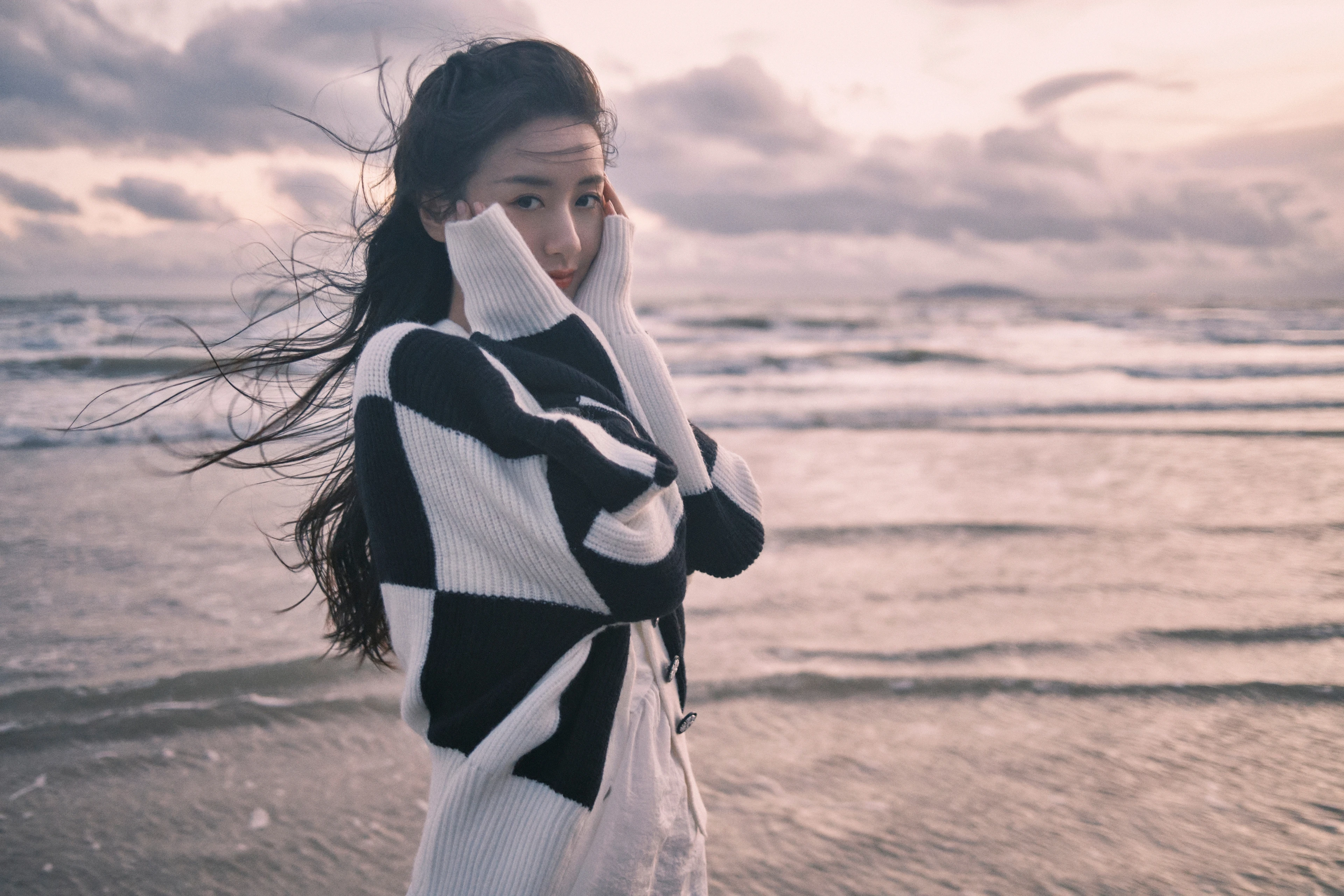 4k画质 性感迷人的 美女人像 人像壁纸 女神壁纸