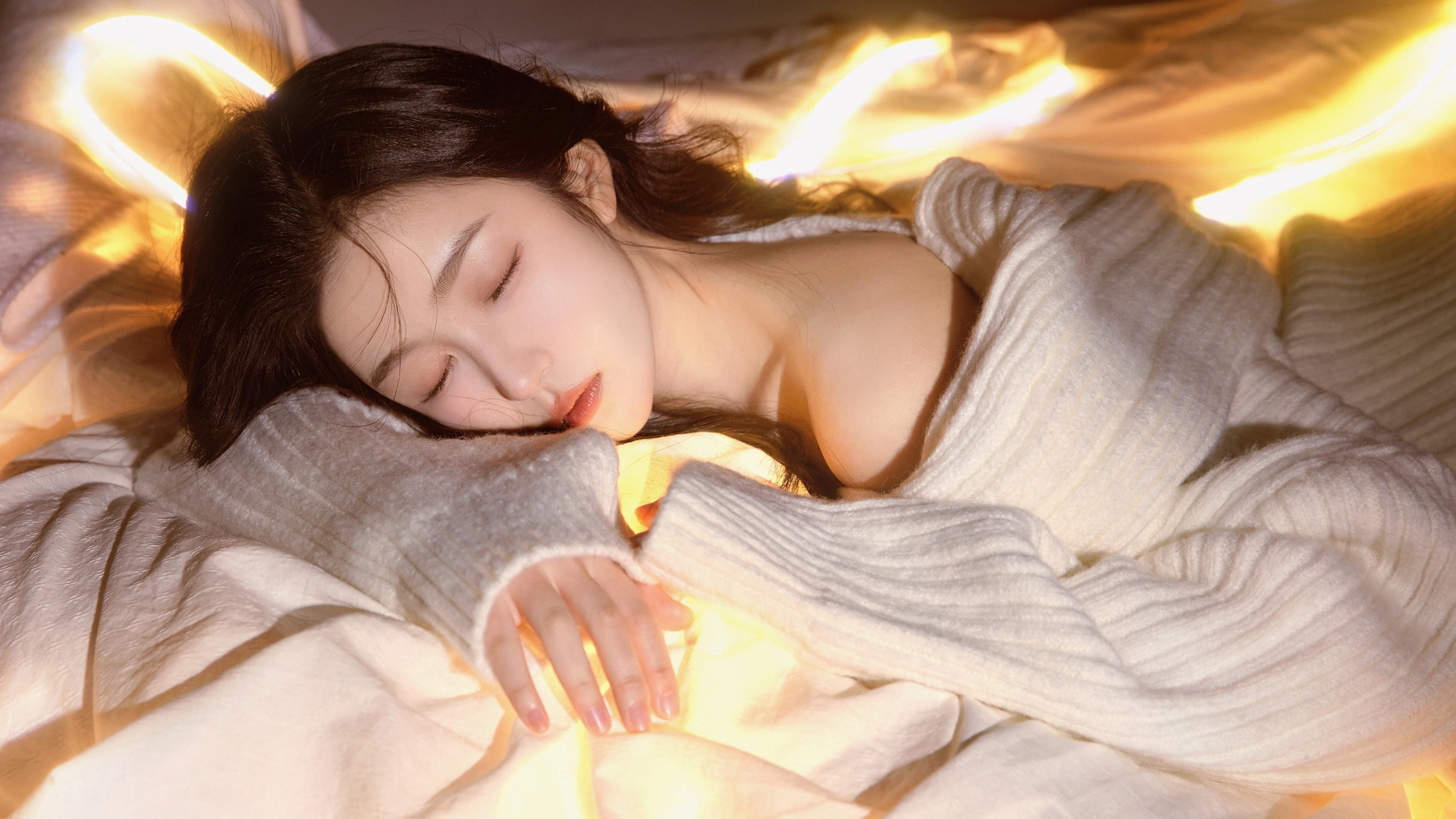 8K超高清 高冷御姐的 美女人像 写真图片 桌面锁屏