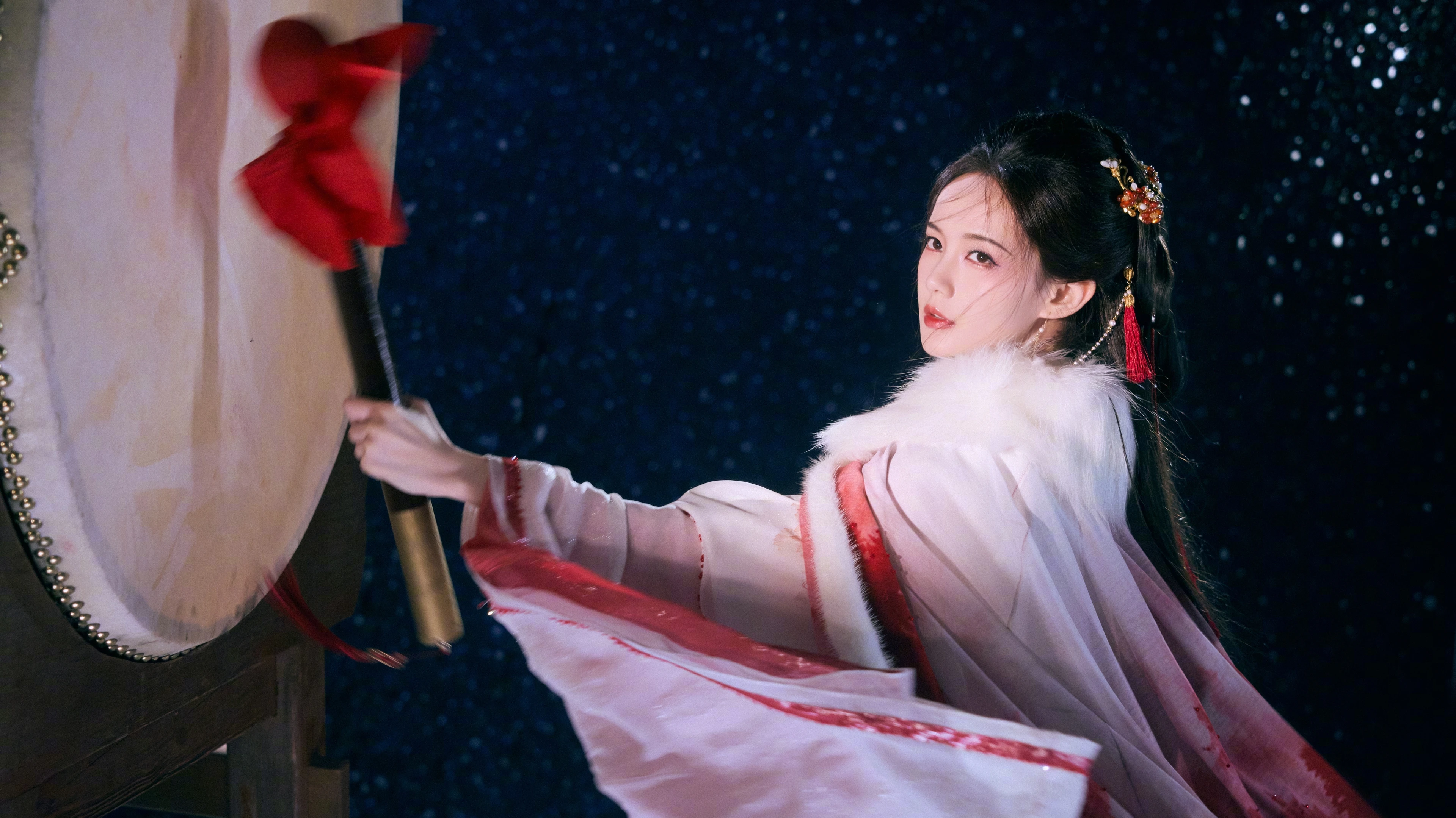 4K超清 颜值超高的 美女人像 人像壁纸 锁屏图片