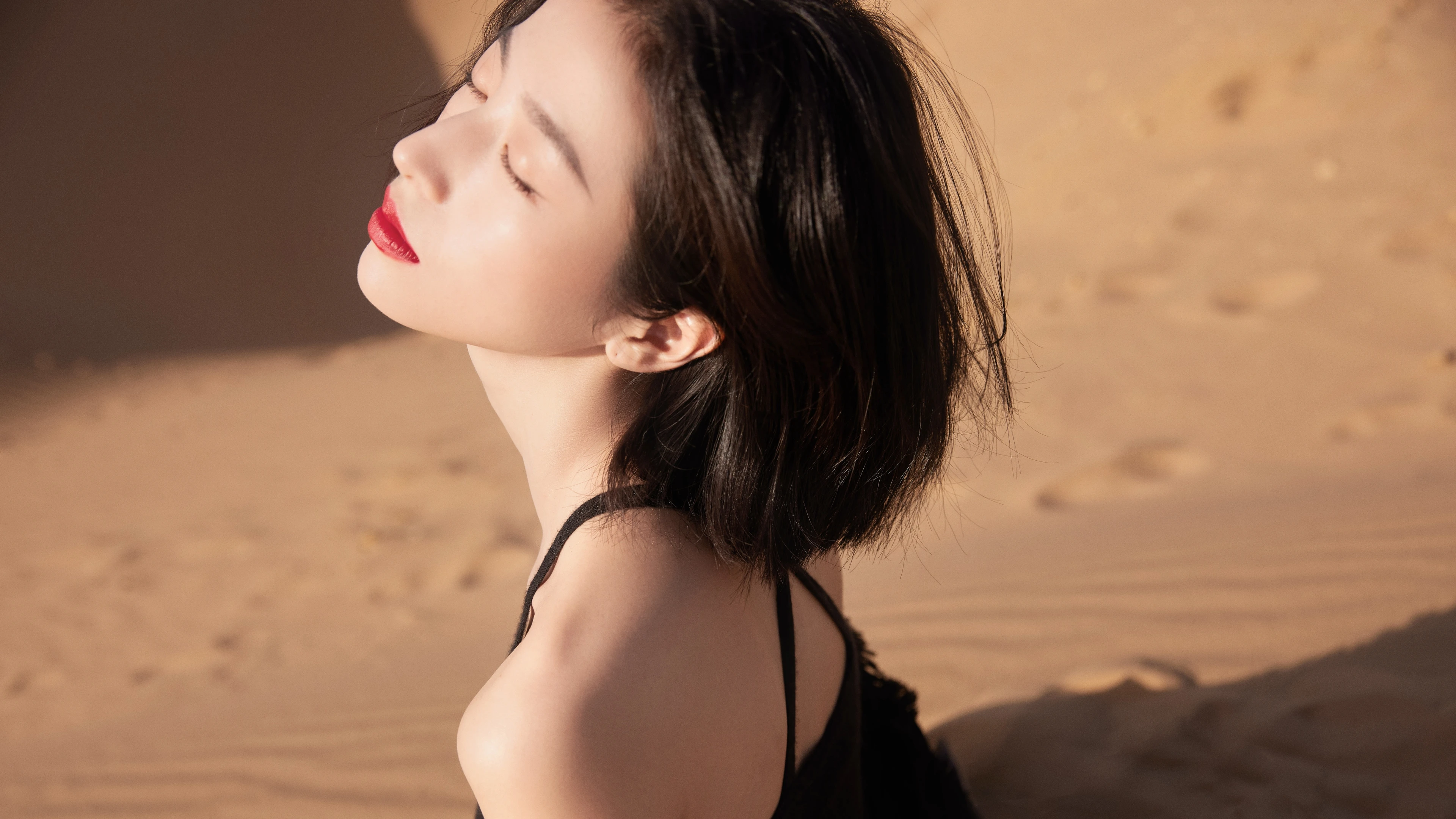 4k画质 时尚靓丽的 美女人像 高清人像 电脑桌牌壁纸