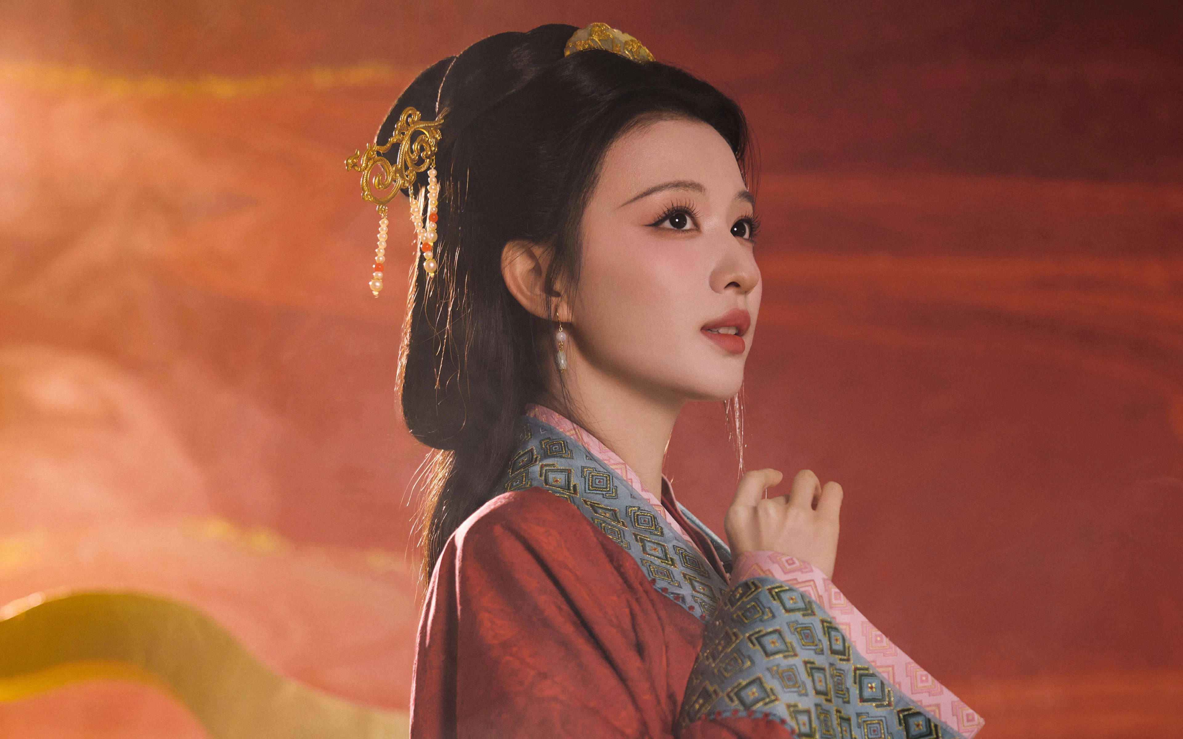 2K壁纸 气质一流的 美女人像 写真照片 壁纸图片