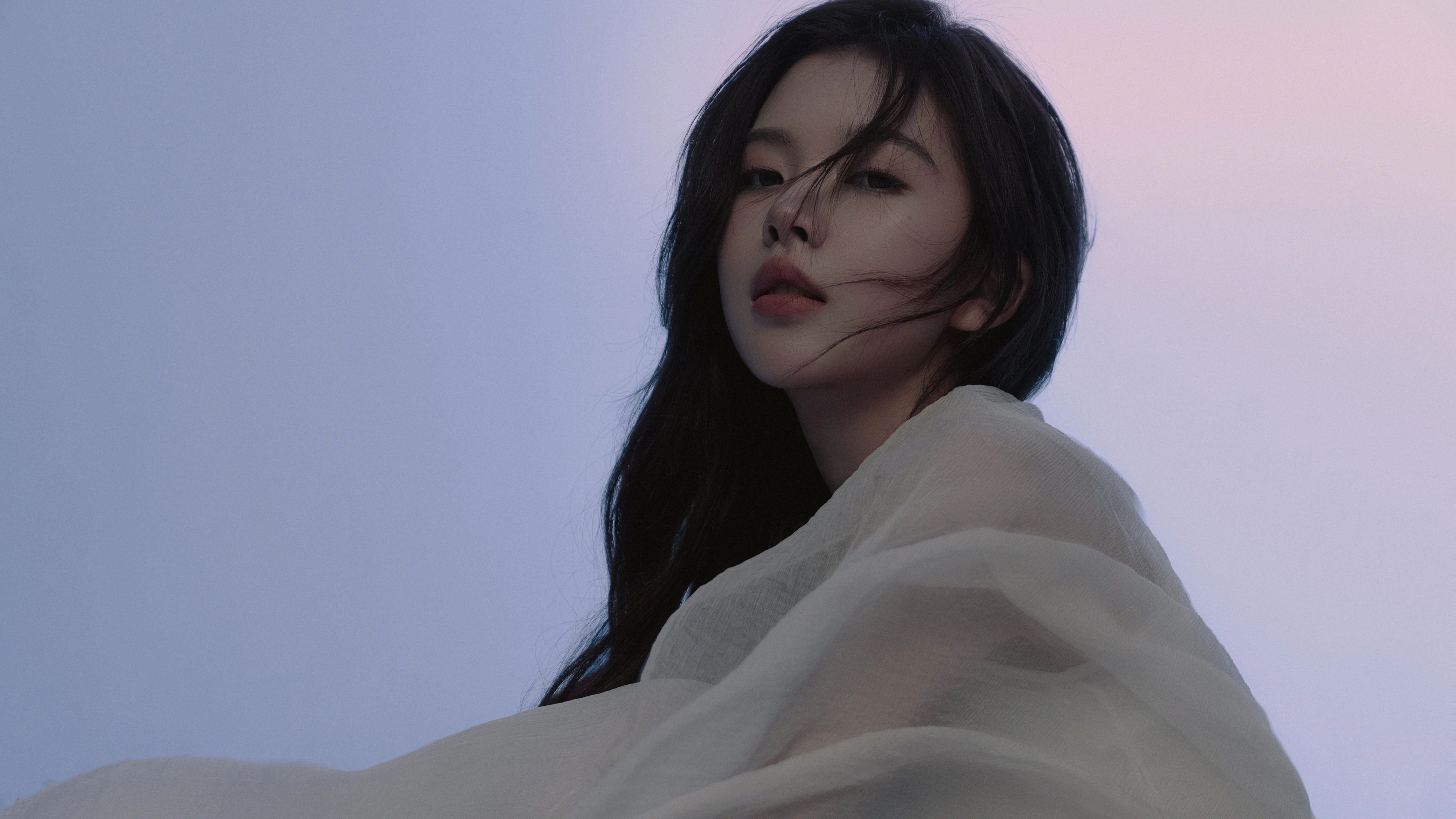 2K壁纸 时尚靓丽的 美女人像 精美写真 电脑桌牌壁纸