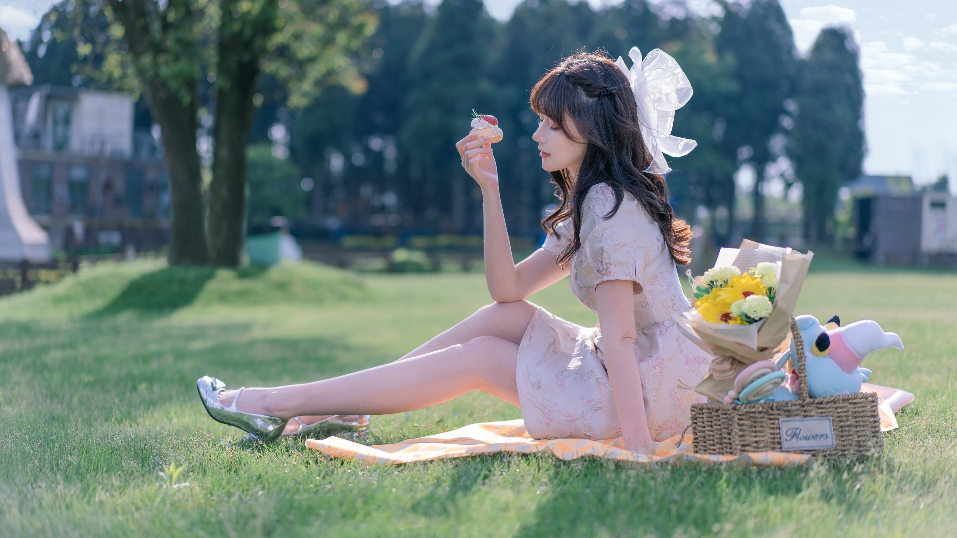 4k画质 甜美动人的 美女人像 人像照片 高清壁纸