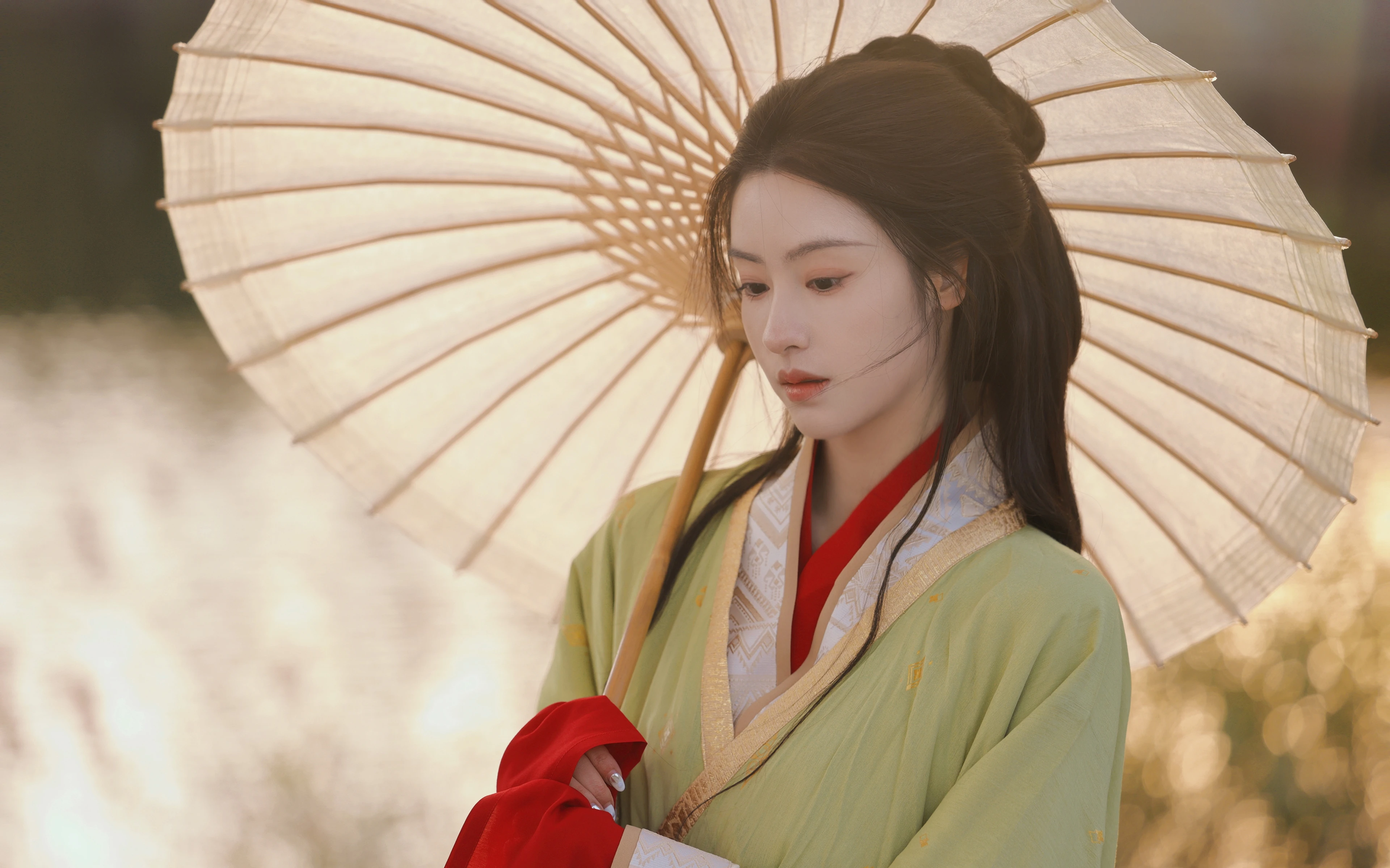 2K壁纸 高冷御姐的 美女人像 高清写真 锁屏图片
