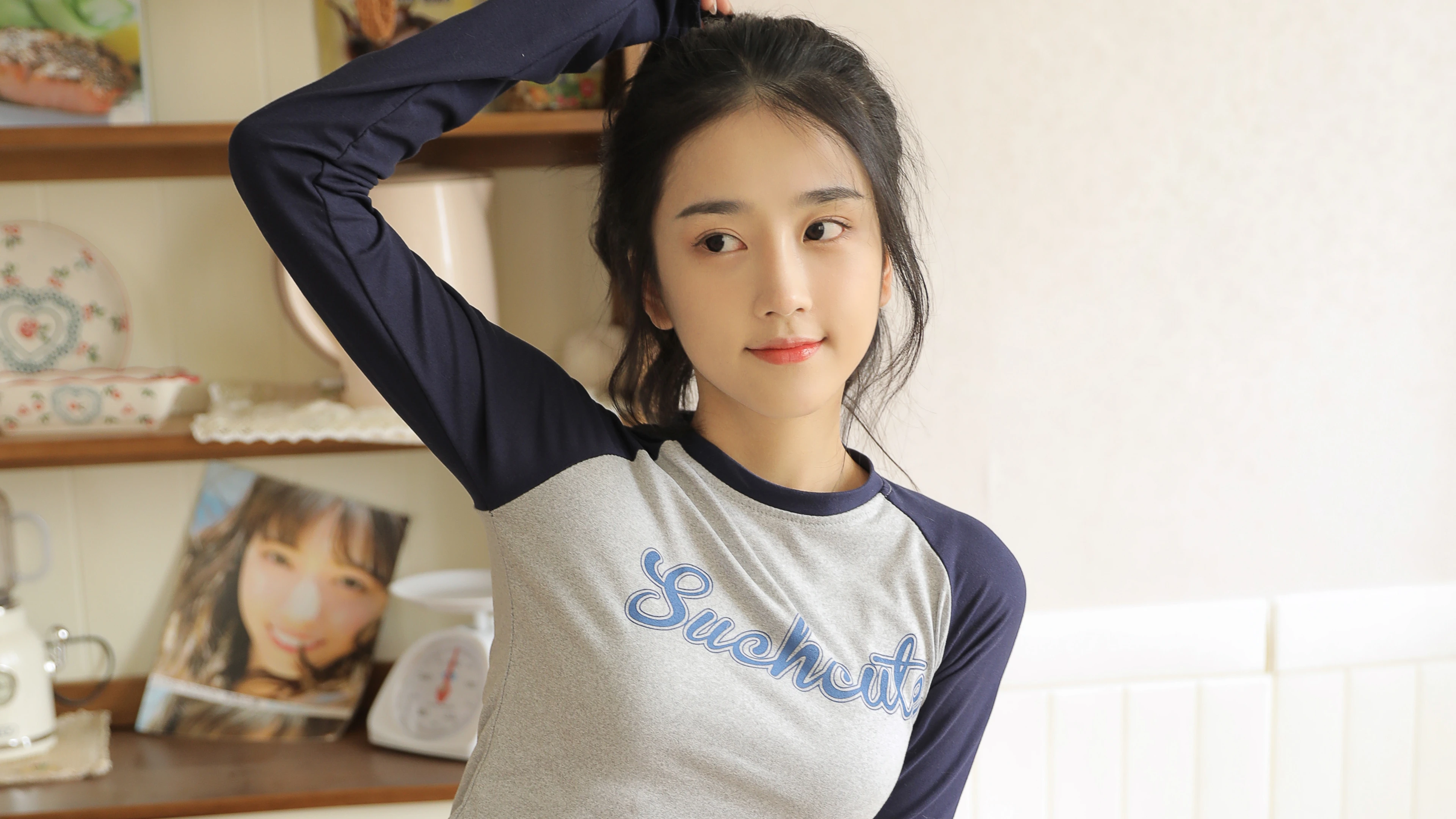 8K超高清 气质一流的 美女人像 精美写真 锁屏背景