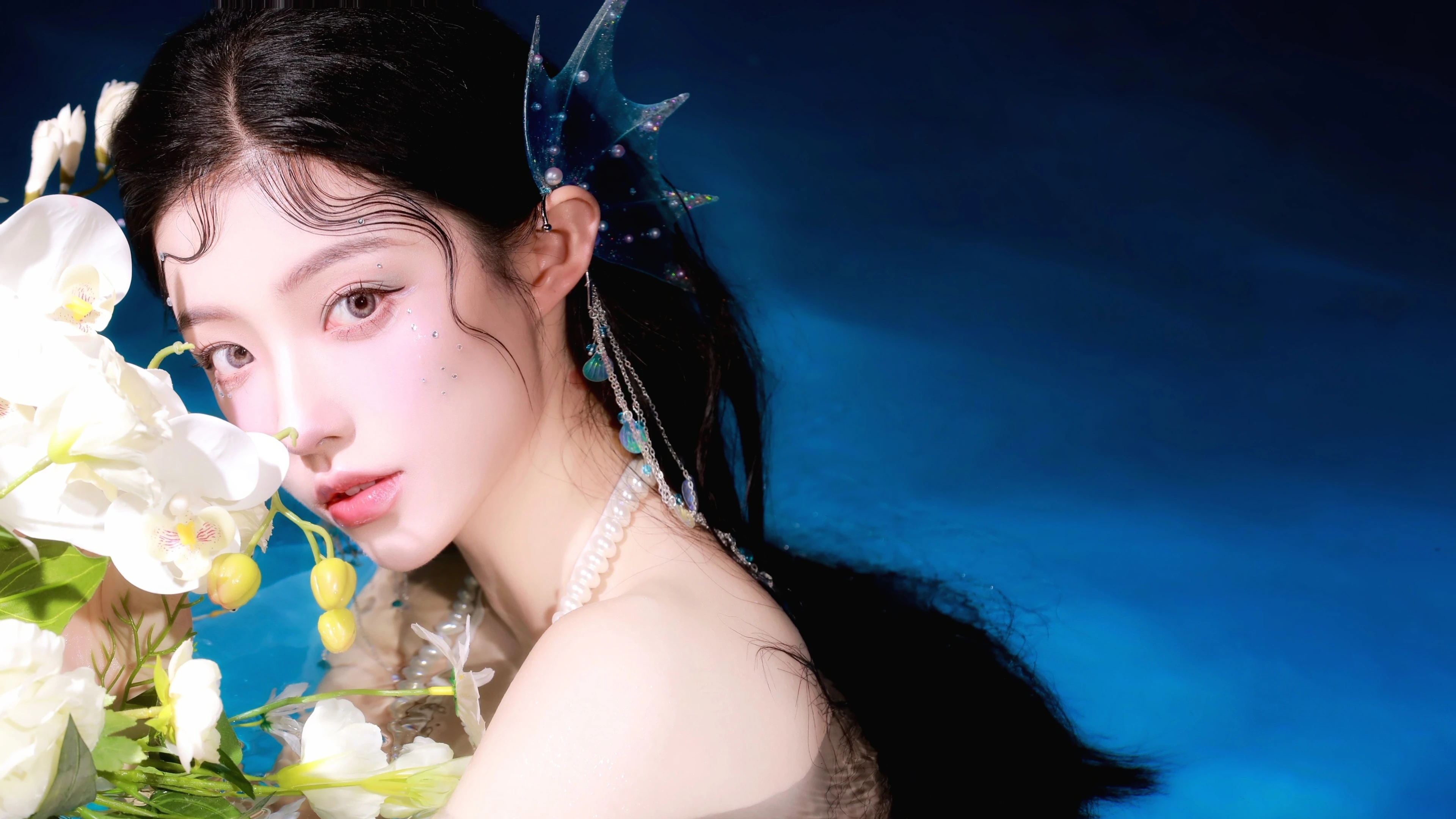 4K超清 优雅大方的 美女人像 写真合集  PC屏保
