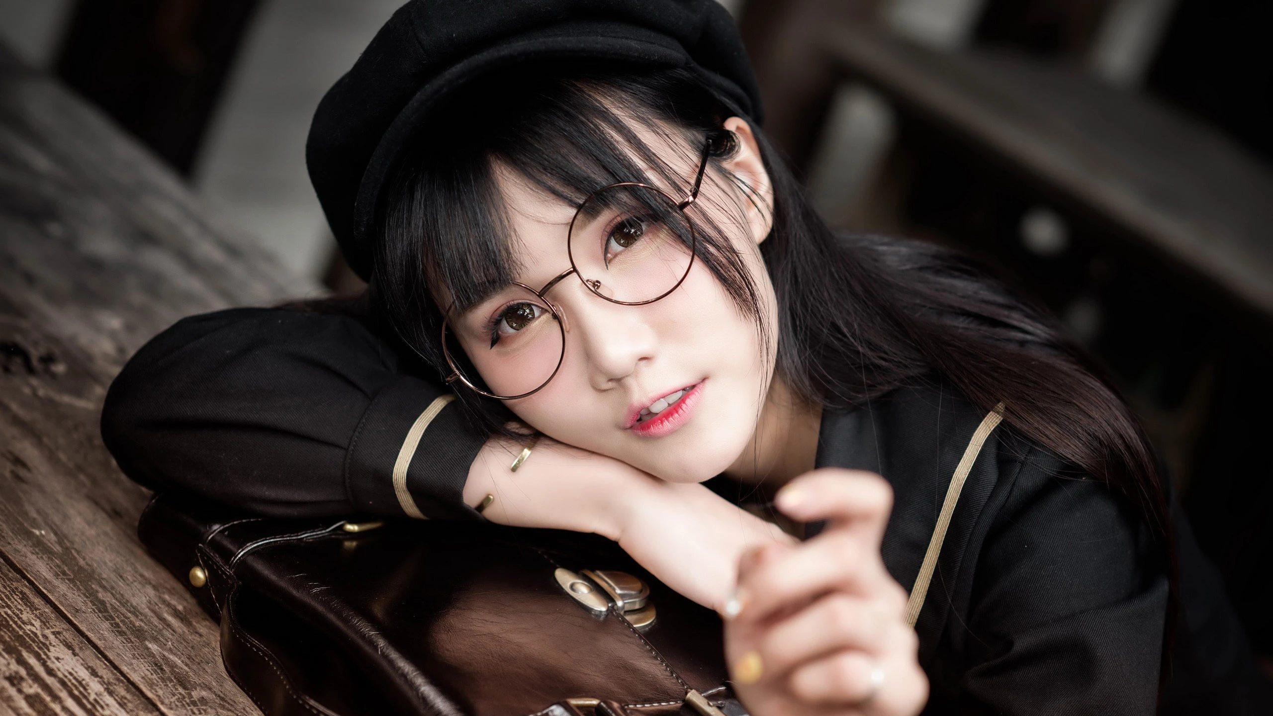 8K超高清 身材火辣的 美女人像 精美写真 高清壁纸