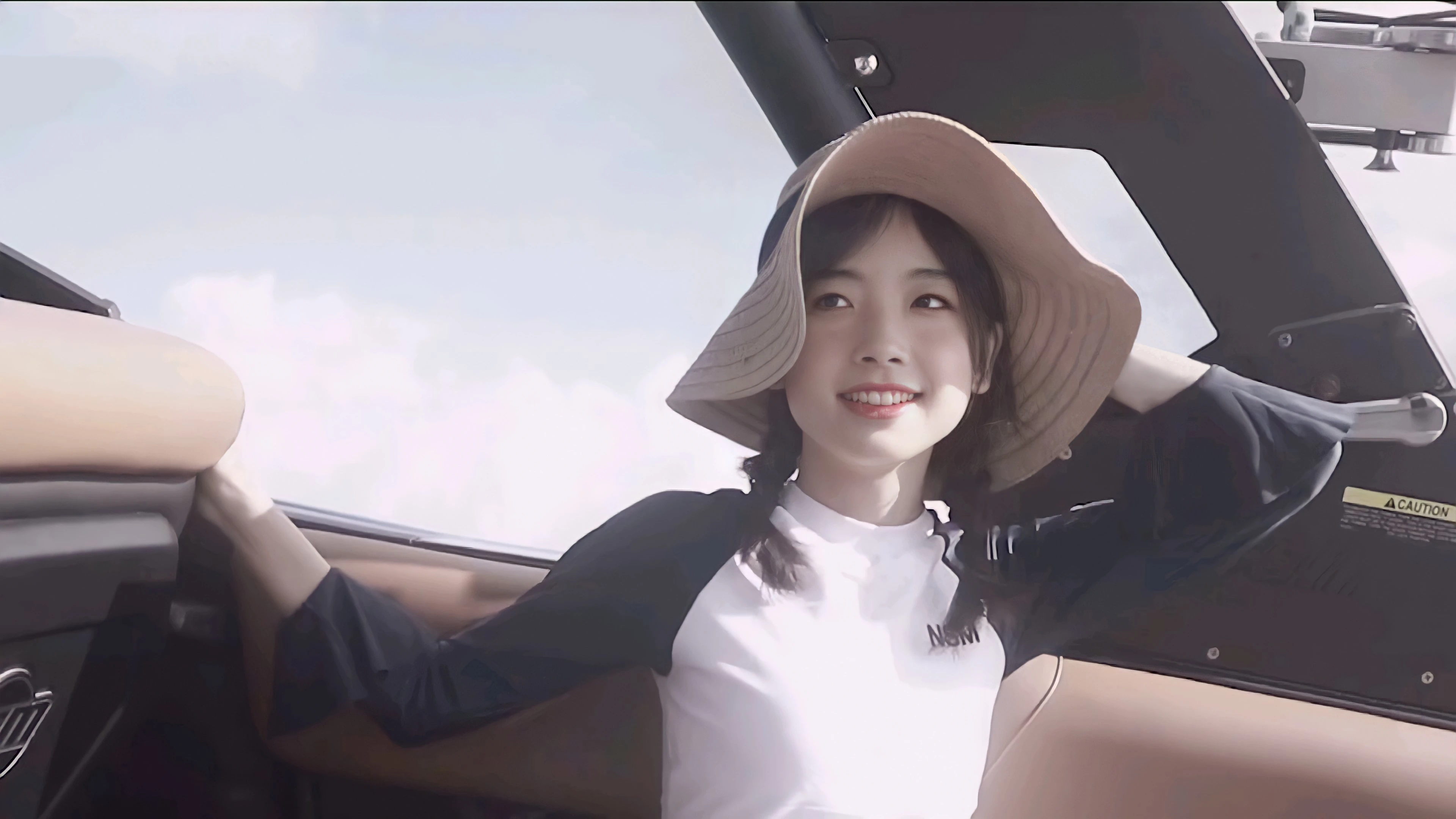 2K壁纸 清纯可爱的 美女人像 人像照片 女神壁纸