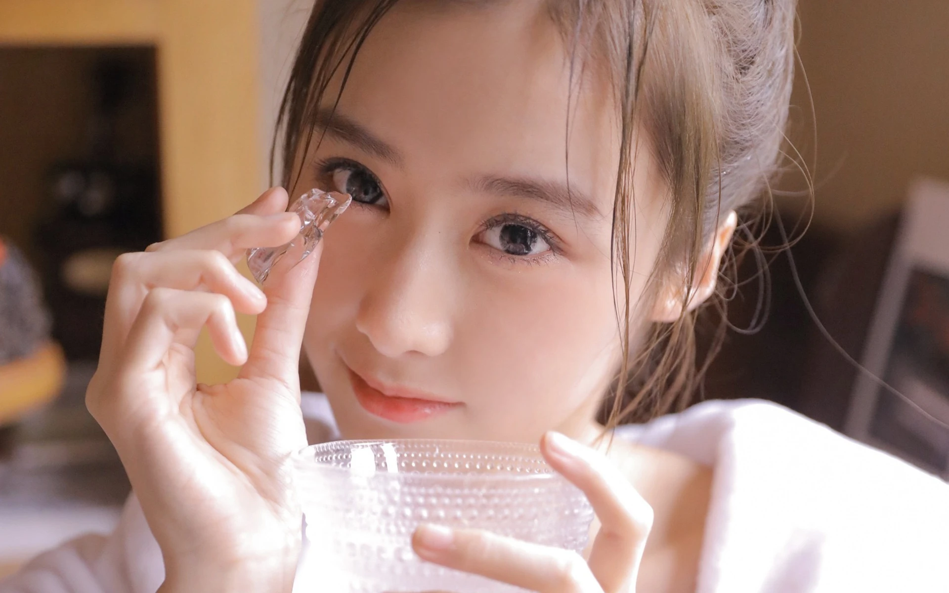 2K壁纸 颜值超高的 美女人像 写真图片 女神壁纸
