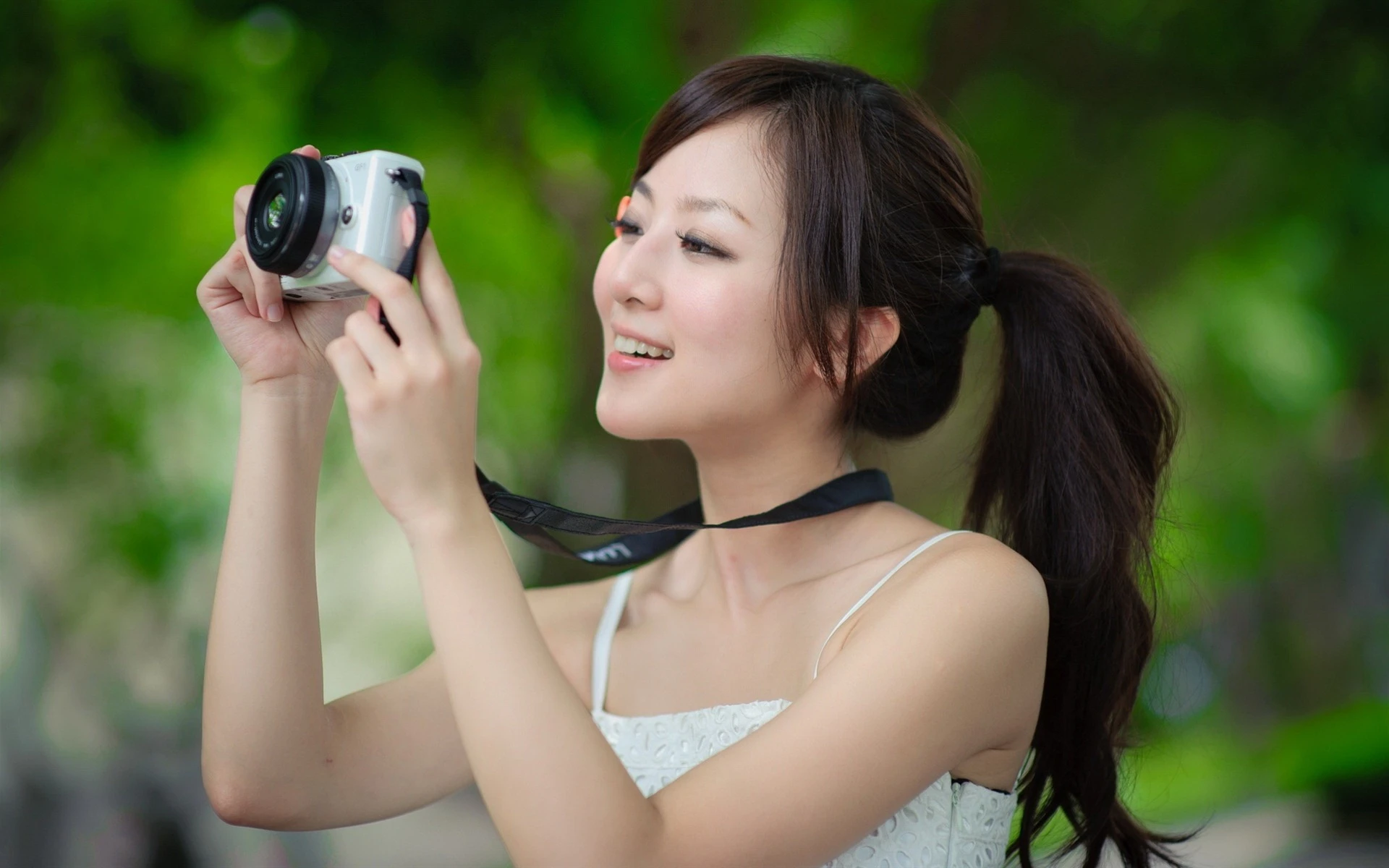 2K壁纸 甜美动人的 美女人像 人像照片 锁屏图片