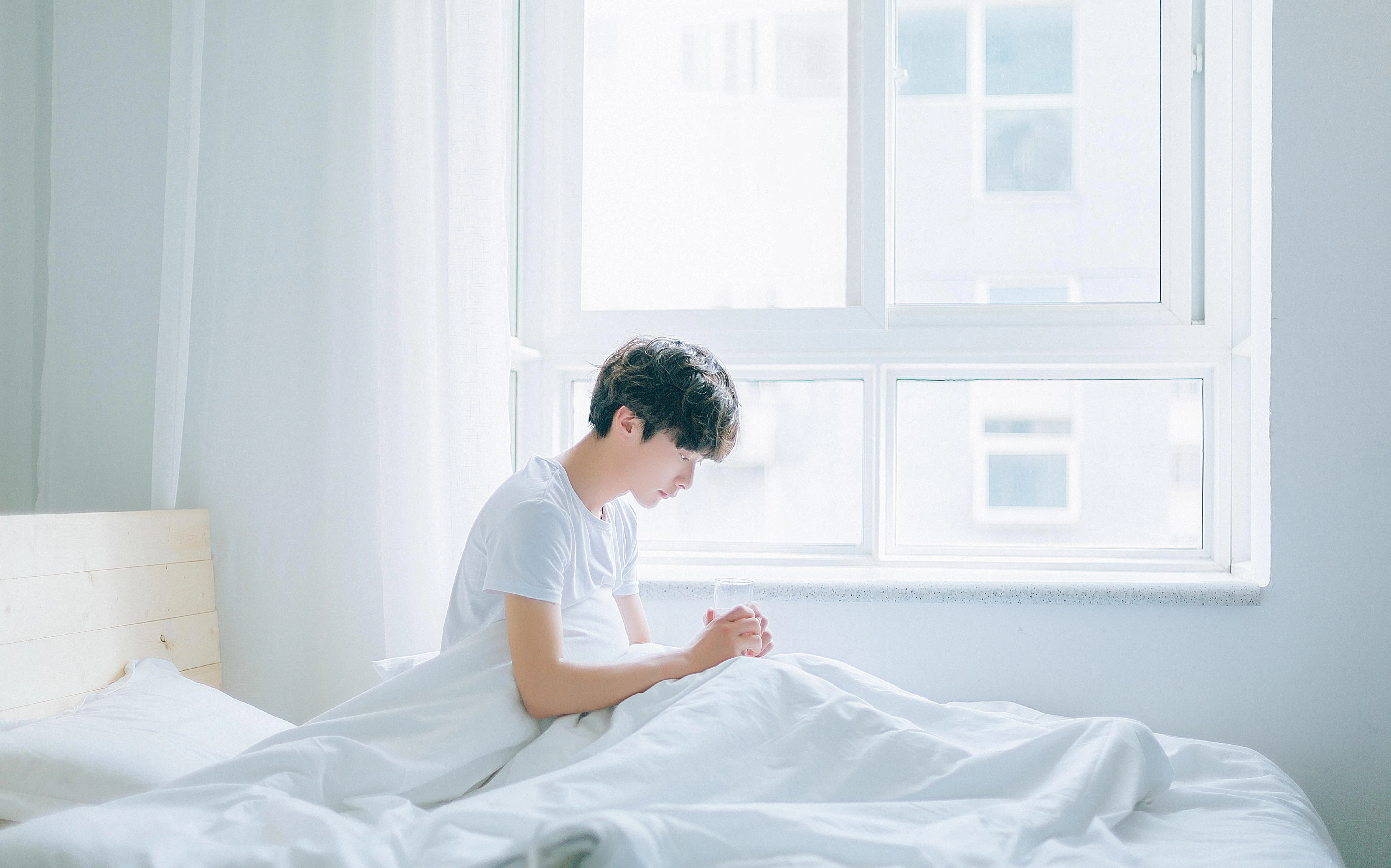 型男气质的 魅力型男 帅哥肖像 4K极致清晰  PC屏保