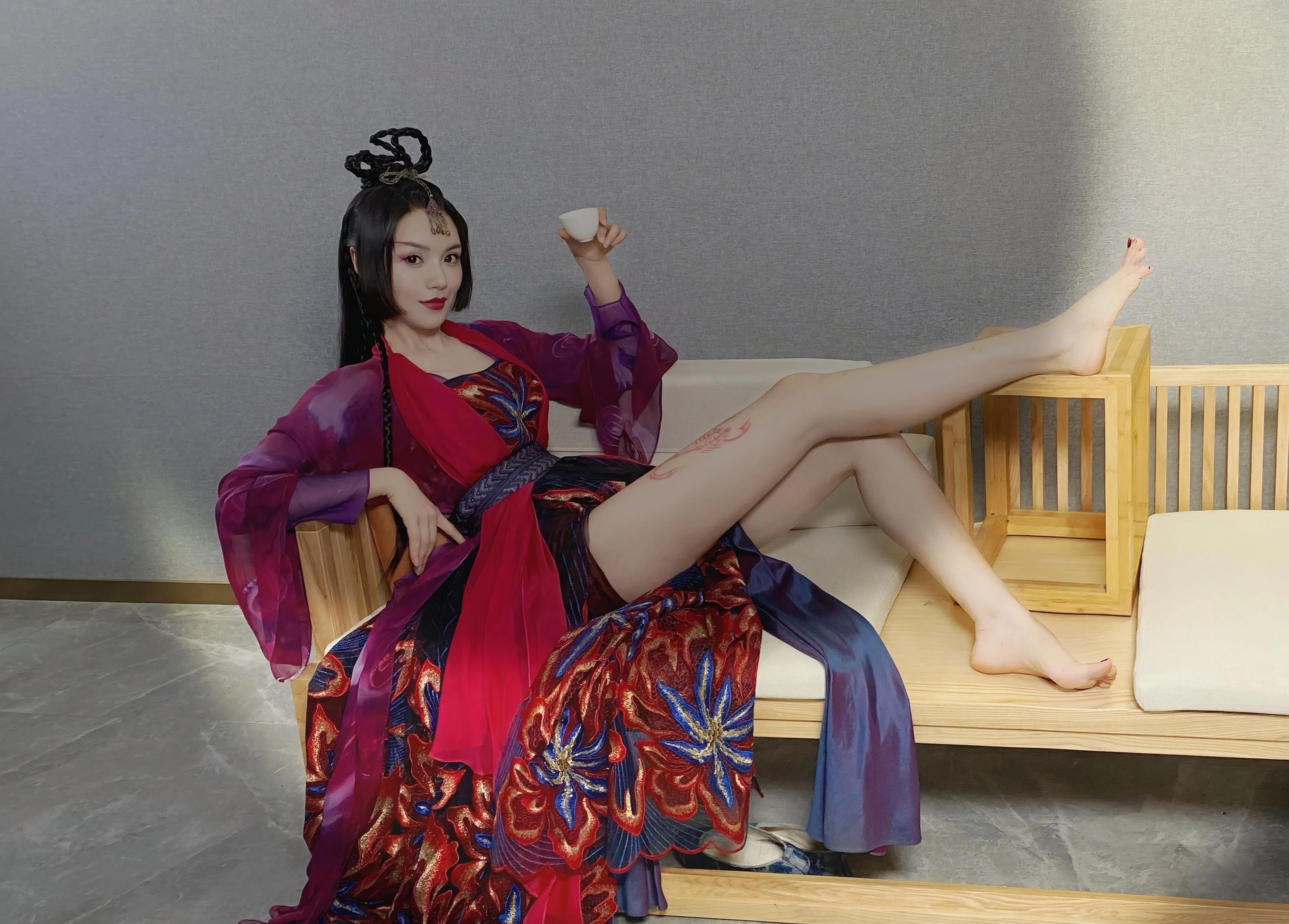 靓丽迷人的 国内女艺人 女艺人写真 4K高品质 锁屏图片