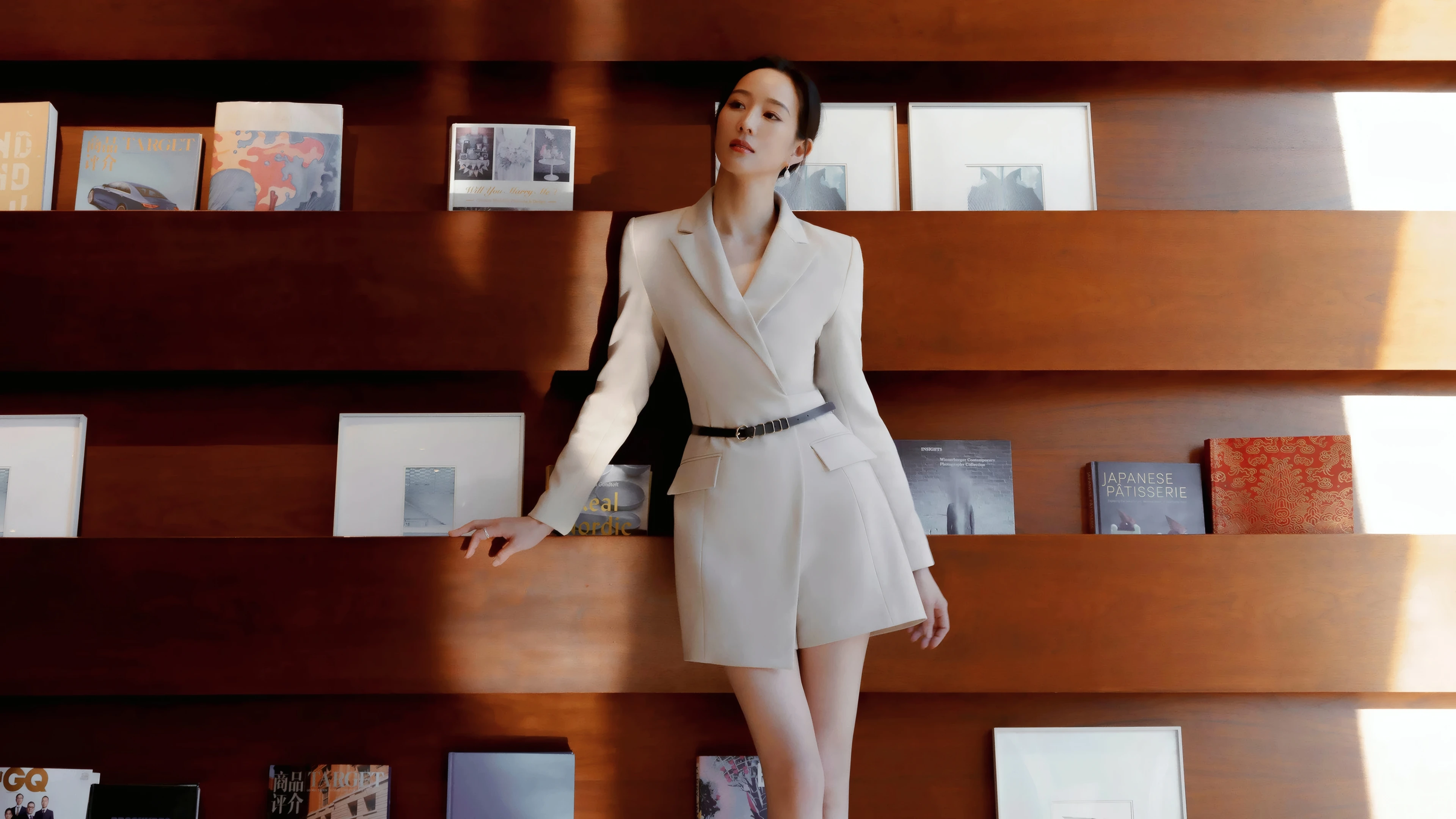 靓丽迷人的 国内女艺人 女艺人写真 4K高品质 锁屏图片