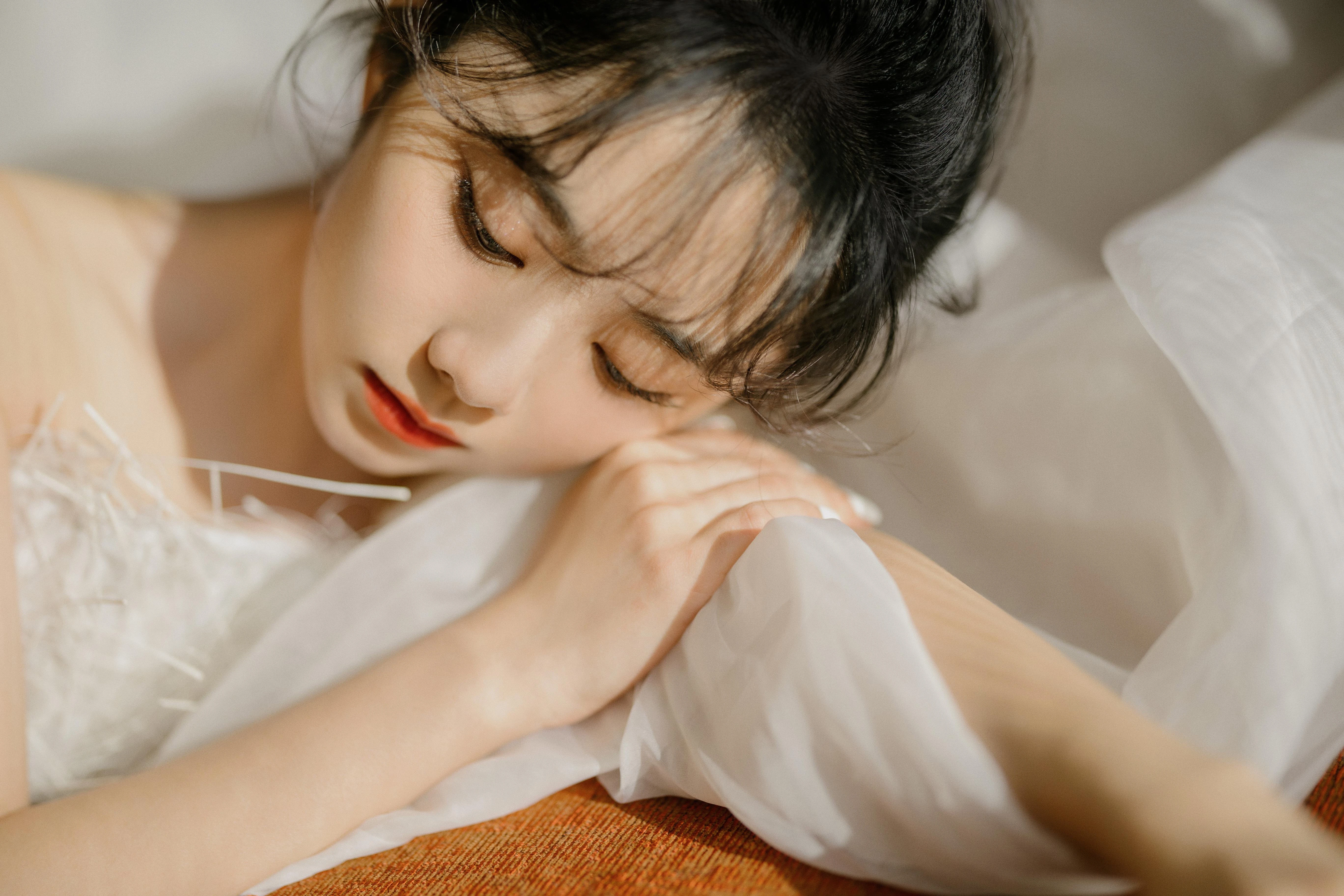 优雅大方的 中国女艺人 明星高清肖像 4K极致清晰  PC屏保