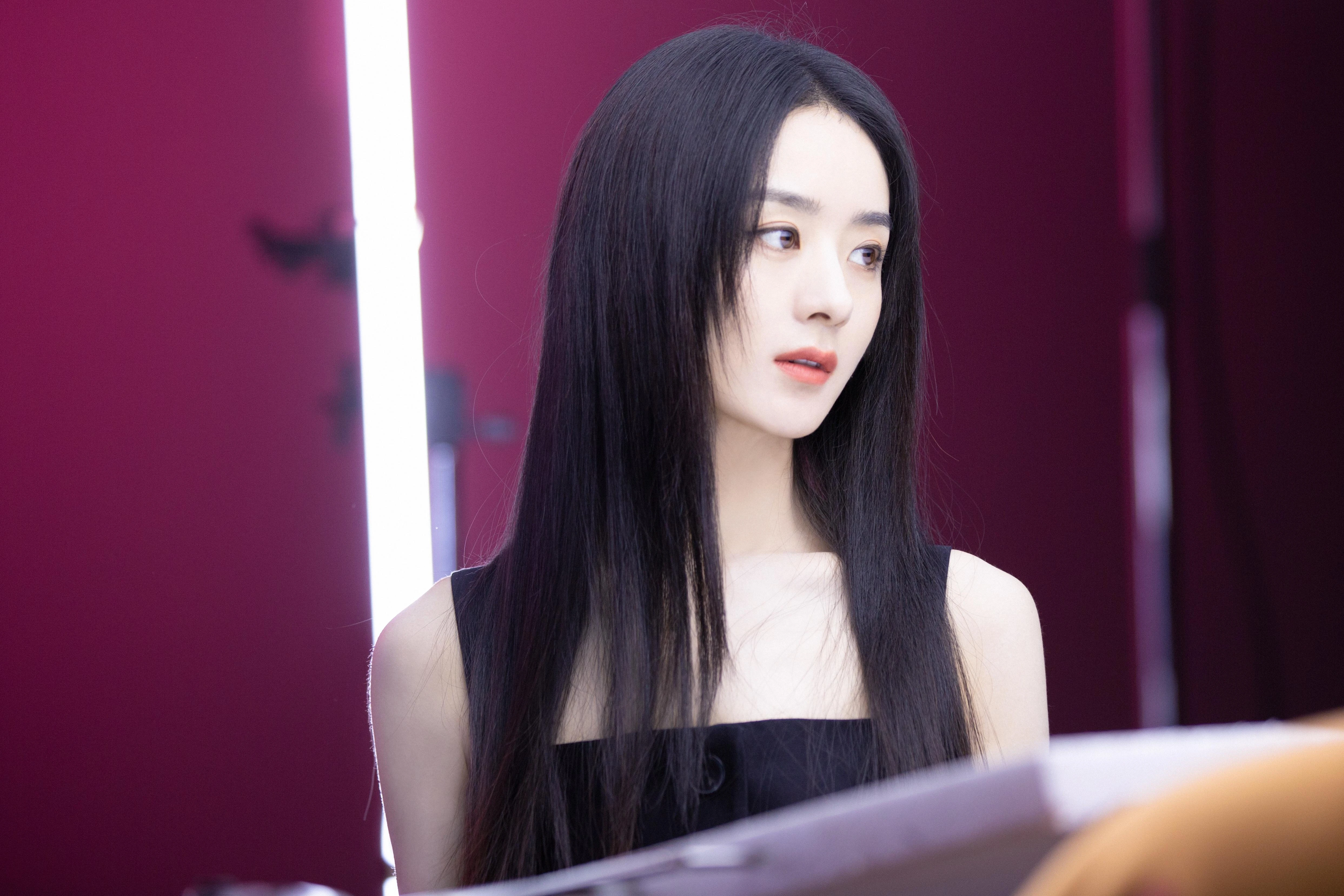 靓丽迷人的 国内女艺人 女艺人写真 4K高品质 锁屏图片