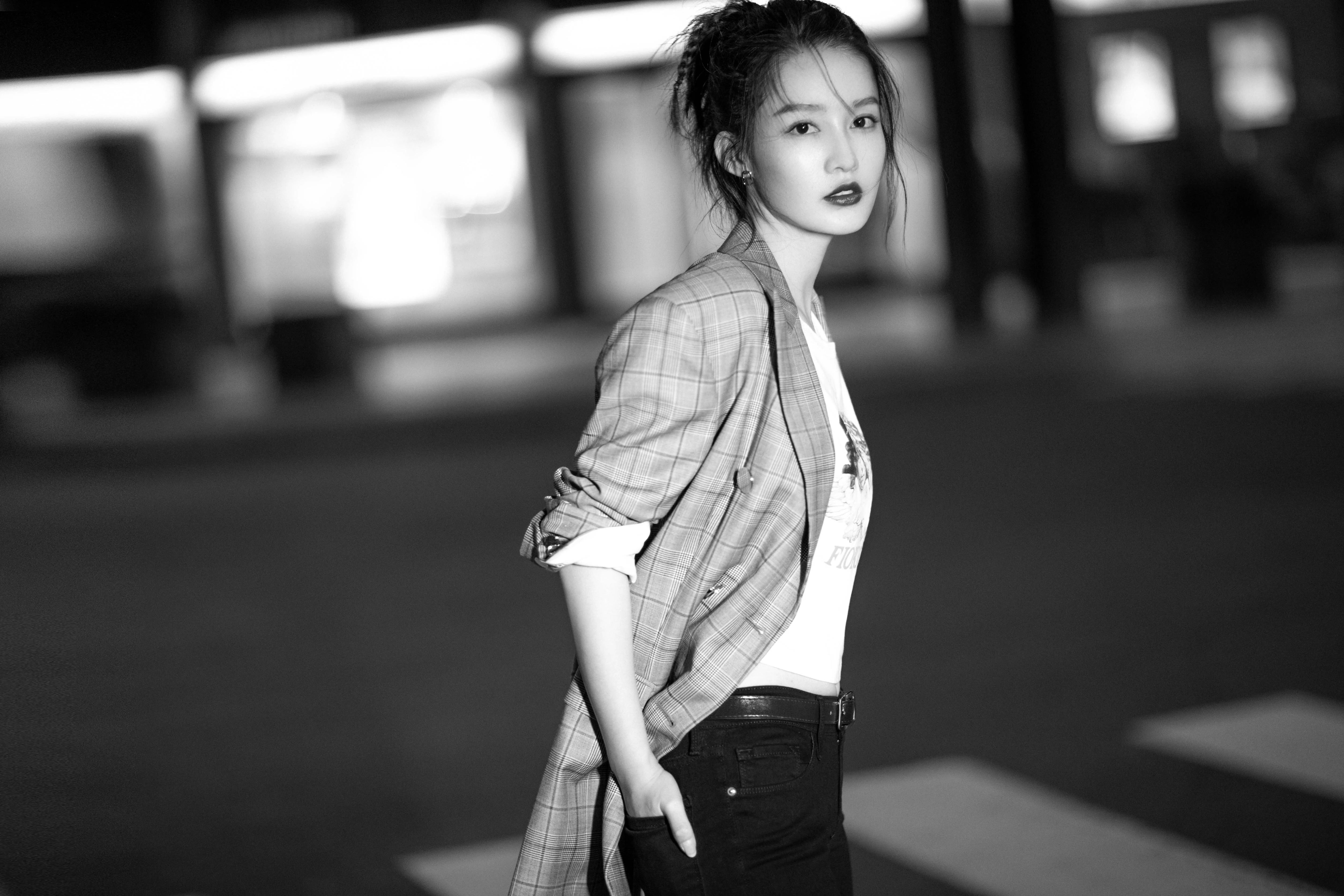 气质非凡的 国产女明星 明星摄影 超清晰4K 桌面锁屏