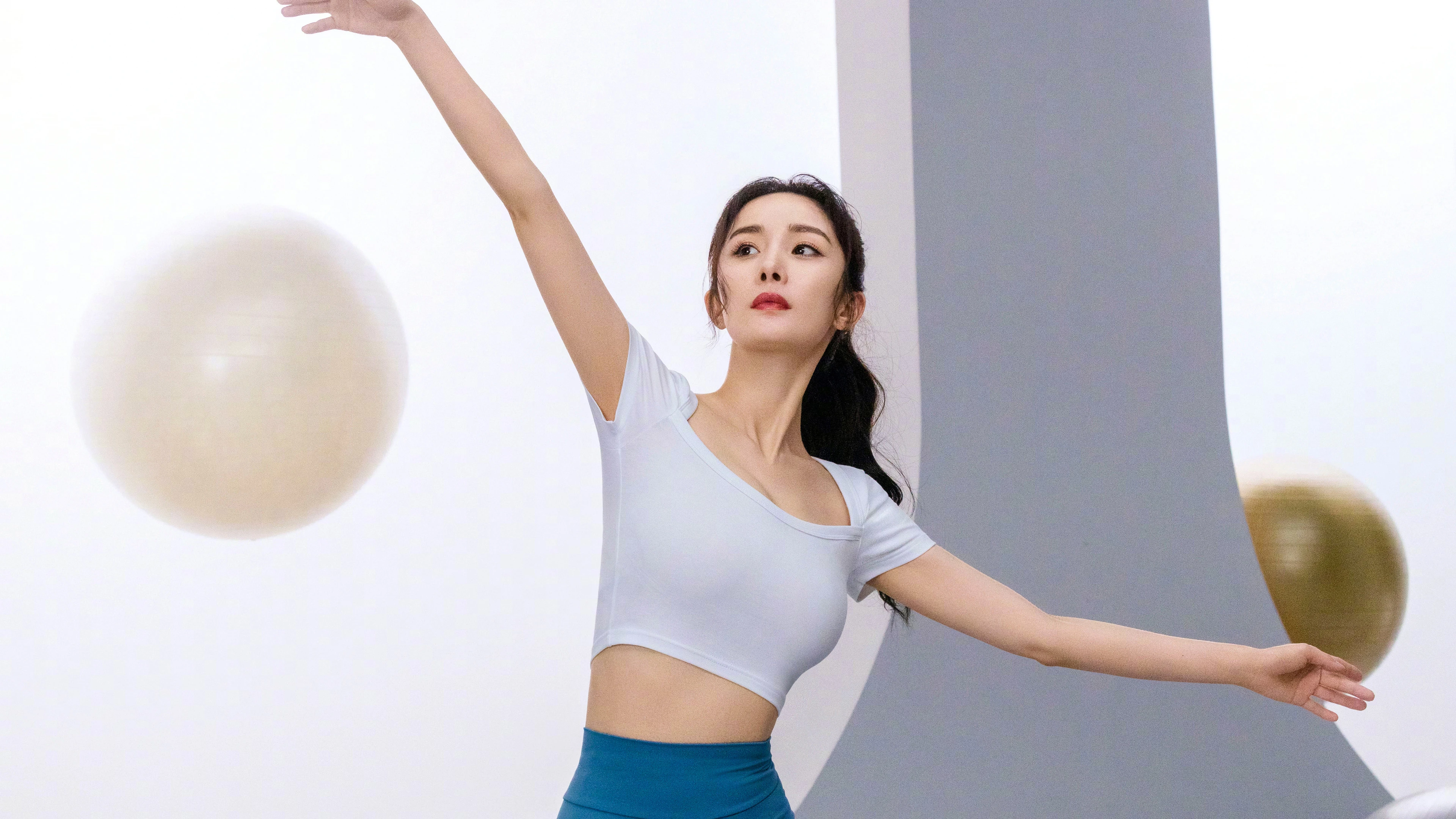 颜值出众的 中国女明星 艺人肖像 4K高清图片 手机壁纸