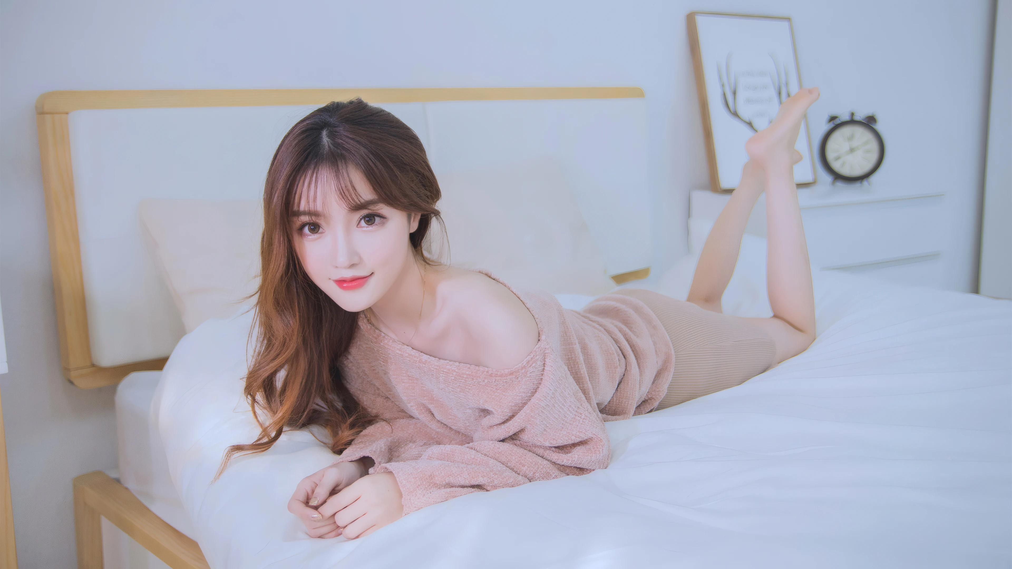 气质非凡的 知性美女 知性写真 4K高品质 锁屏图片