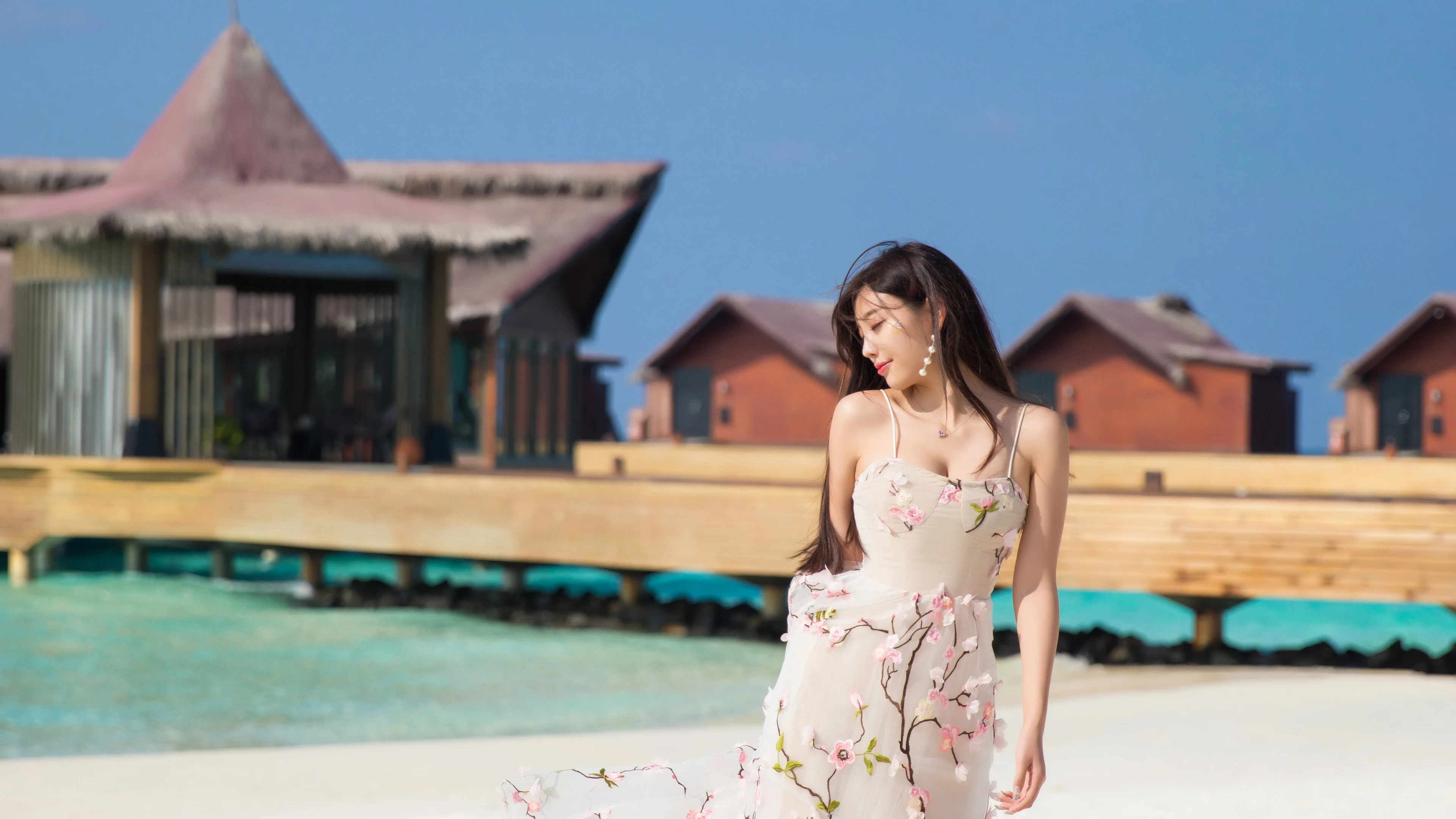 气质非凡的 知性美女 知性写真 4K高品质 锁屏图片