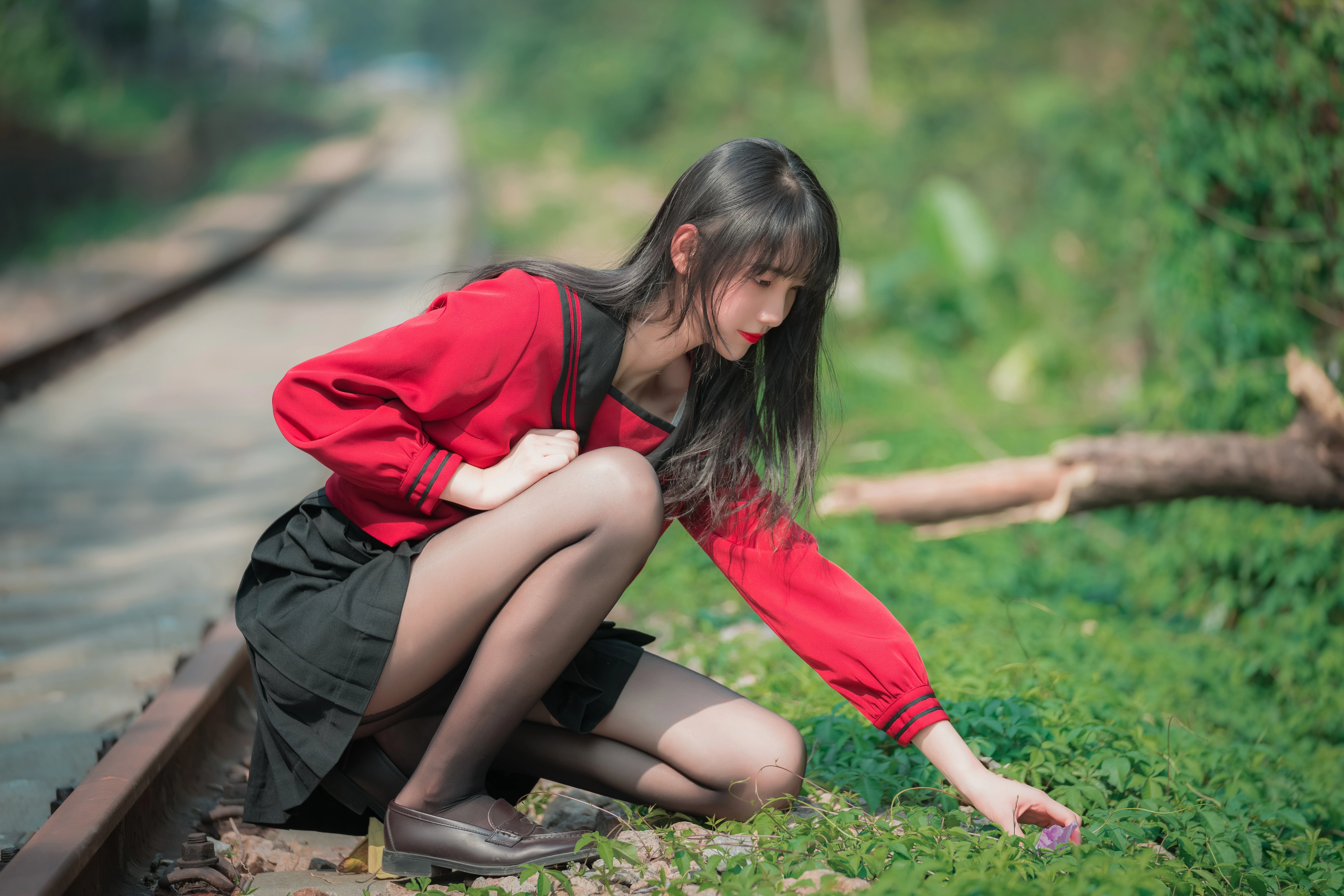 气质非凡的 知性美女 知性写真 4K高品质 锁屏图片