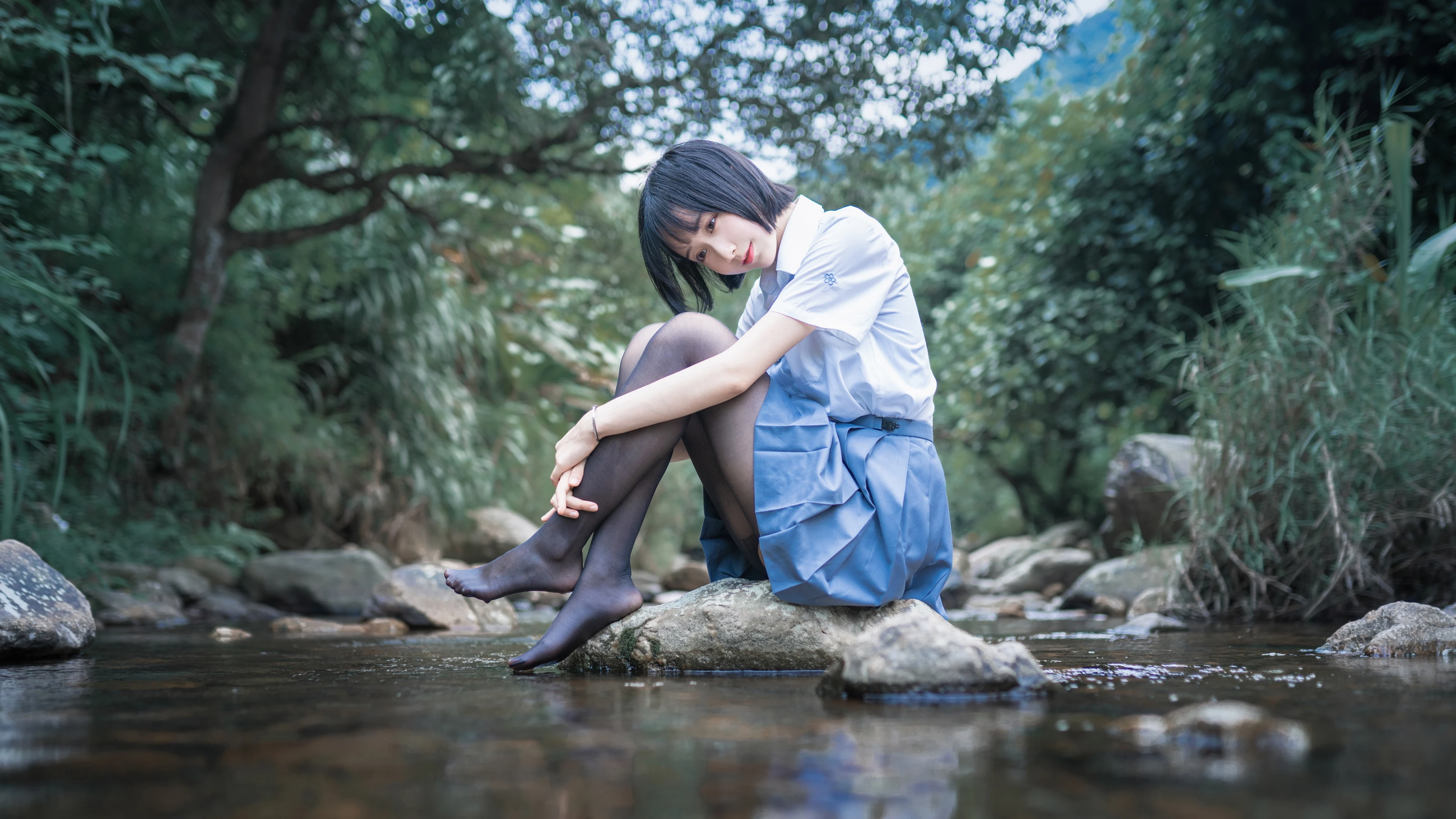 气质非凡的 知性美女 知性写真 4K高品质 锁屏图片
