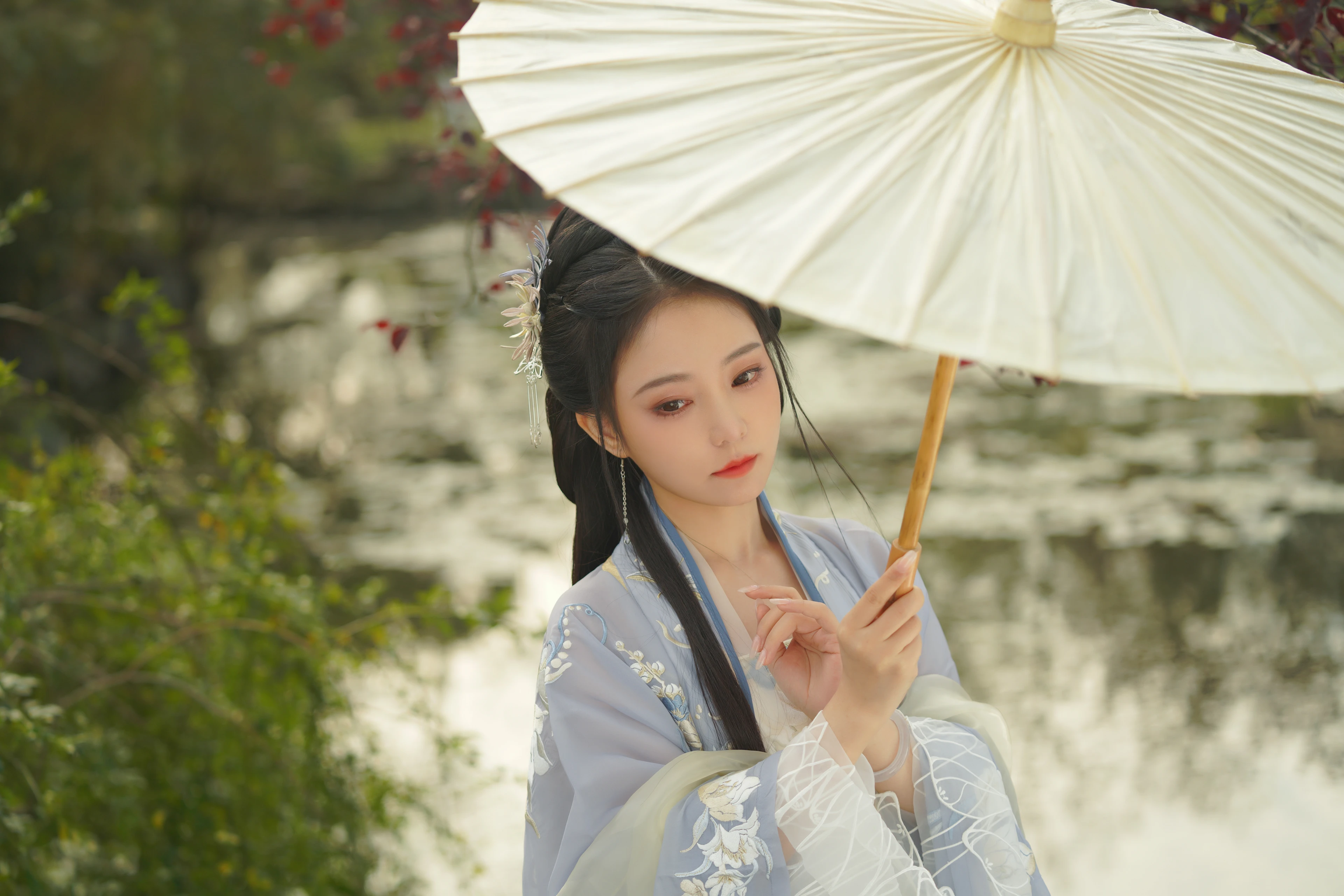 气质非凡的 知性美女 知性写真 4K高品质 锁屏图片