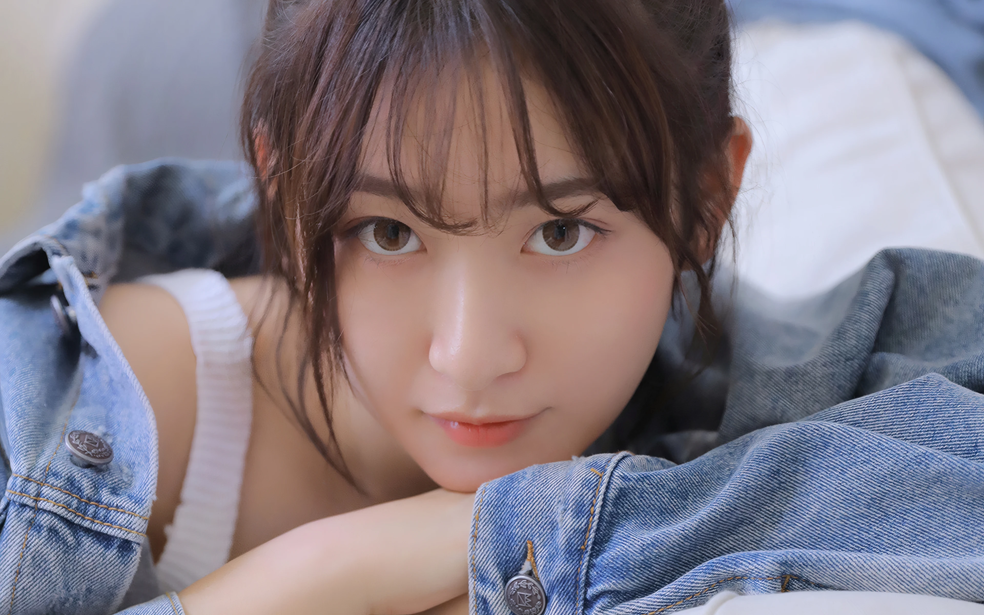 颜值出众的 国内佳丽 特写人像 4K高品质 锁屏图片