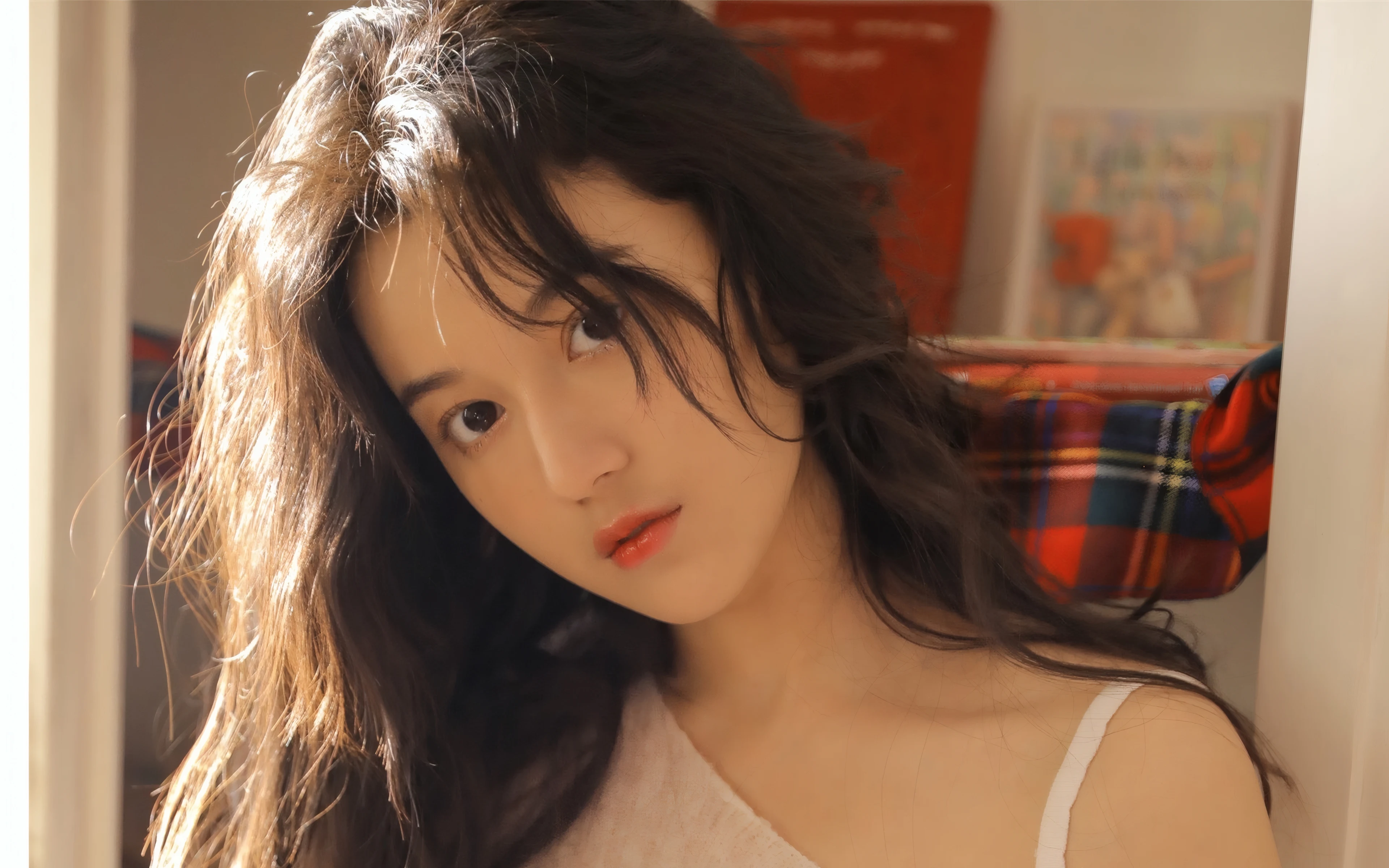 五官精致的 国产美女 高清脸部写真 超清晰4K 桌面锁屏