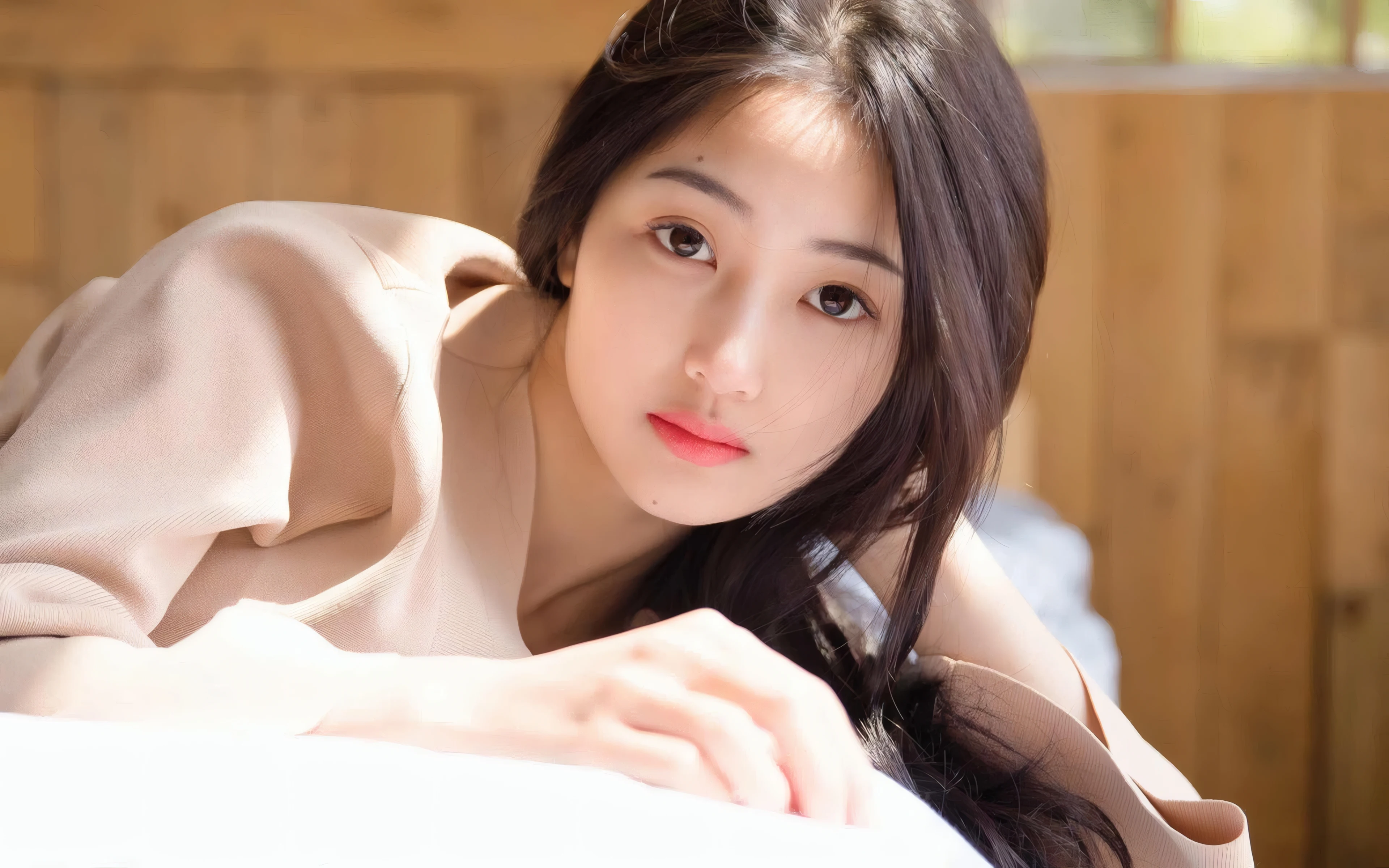 容貌绝美的 中国美女 面部特写摄影 4K高清图片 手机壁纸