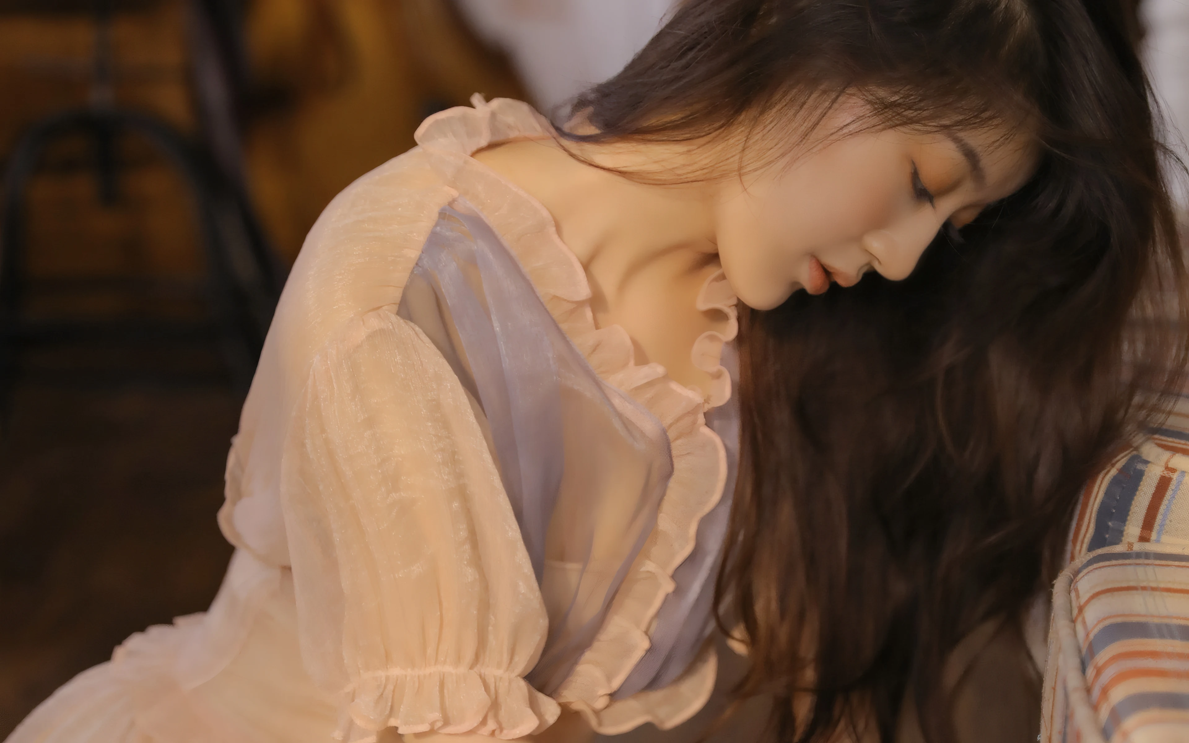 容貌绝美的 中国美女 面部特写摄影 4K高清图片 手机壁纸