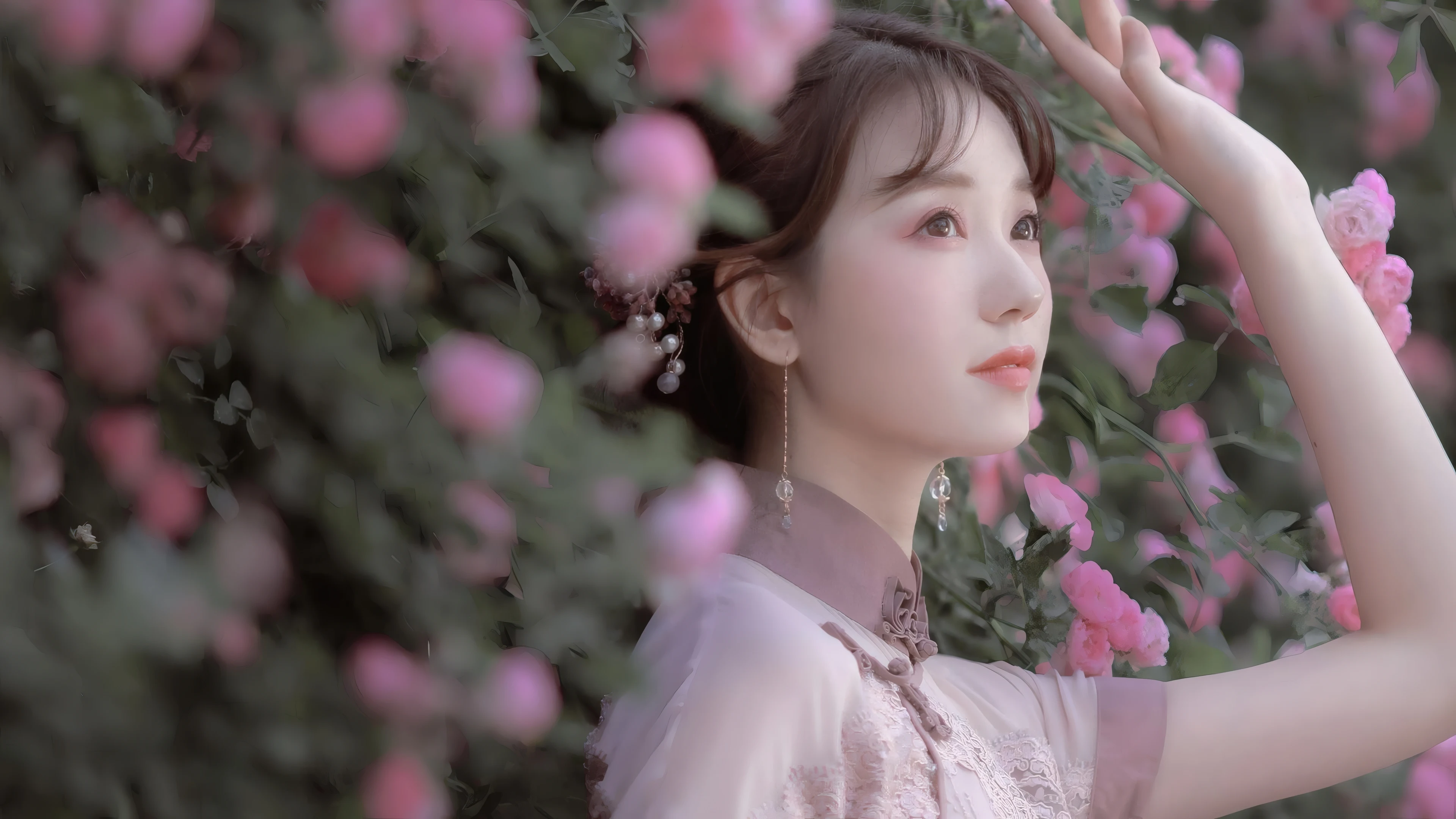 五官精致的 国产美女 高清脸部写真 超清晰4K 桌面锁屏
