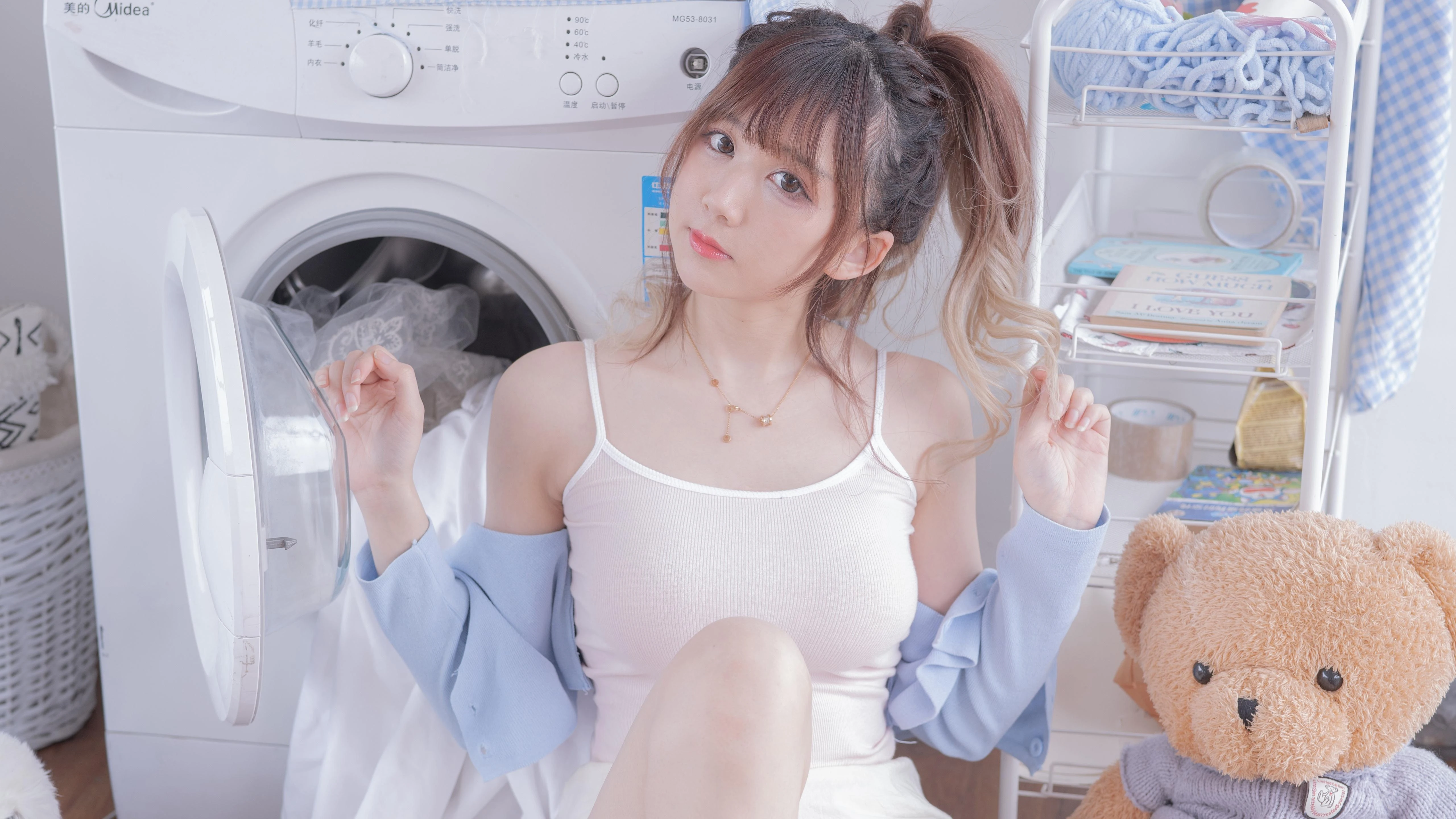 容貌绝美的 中国美女 面部特写摄影 4K高清图片 手机壁纸