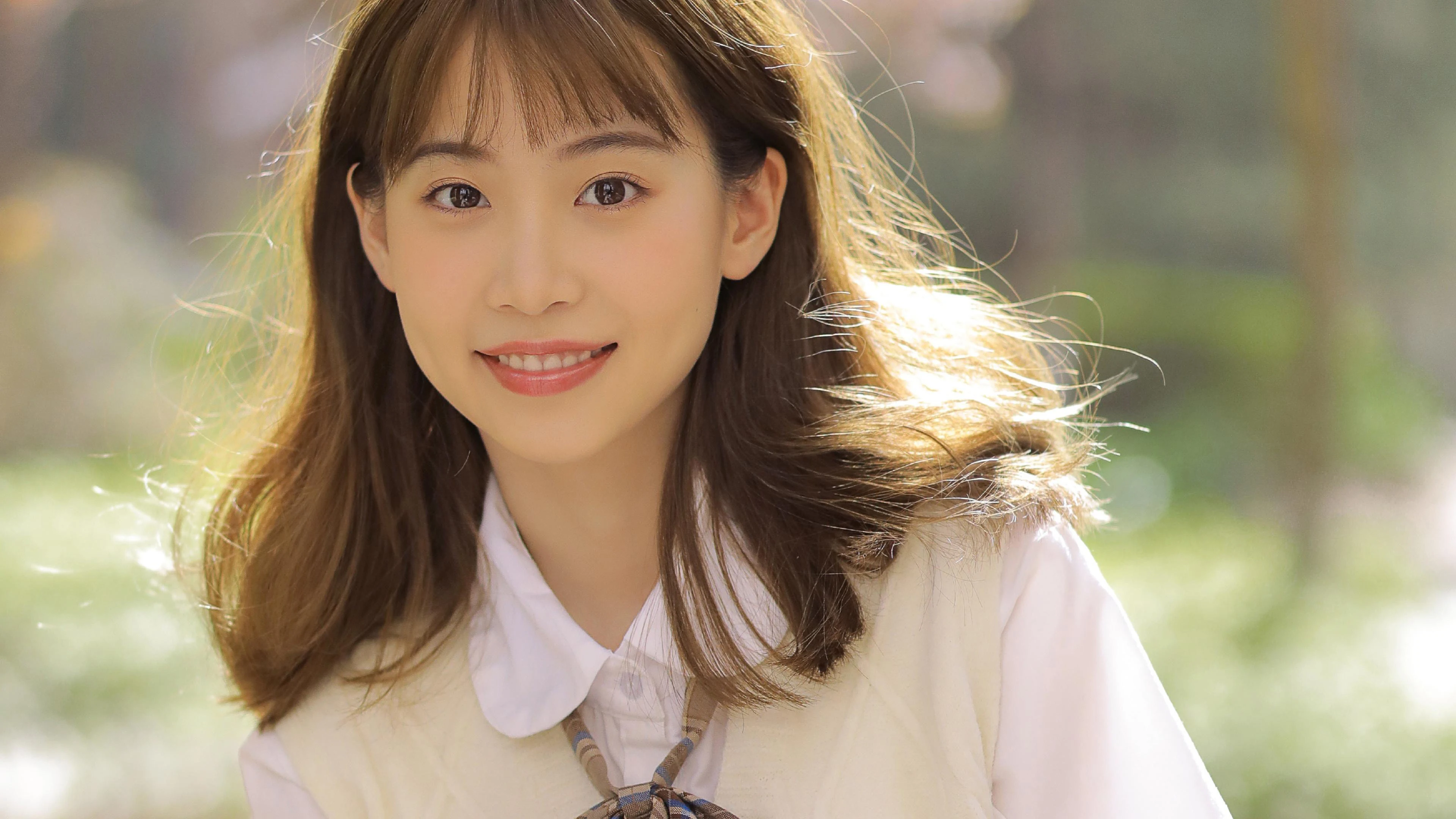 五官精致的 国产美女 高清脸部写真 超清晰4K 桌面锁屏