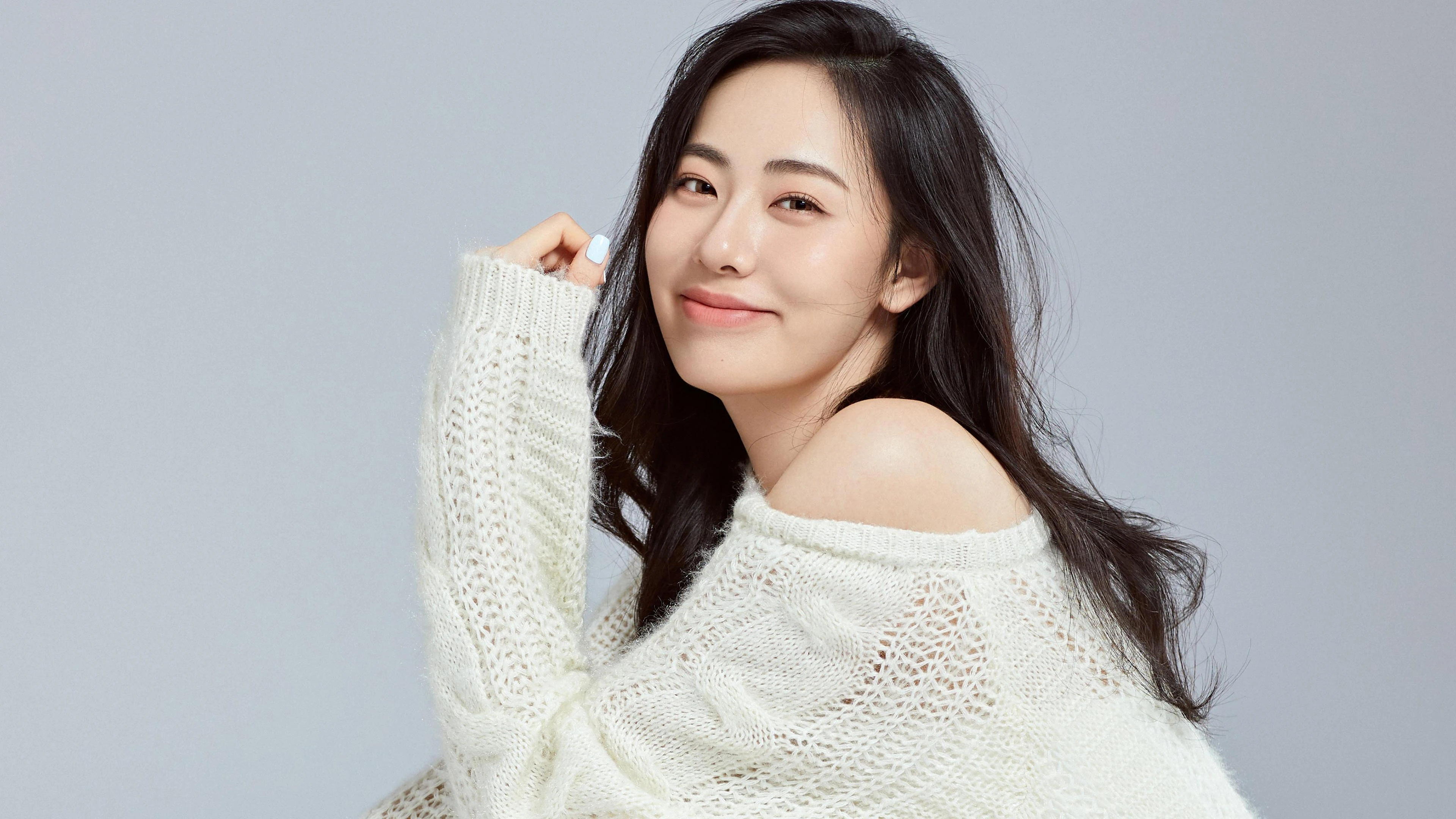 五官精致的 国产美女 高清脸部写真 超清晰4K 桌面锁屏