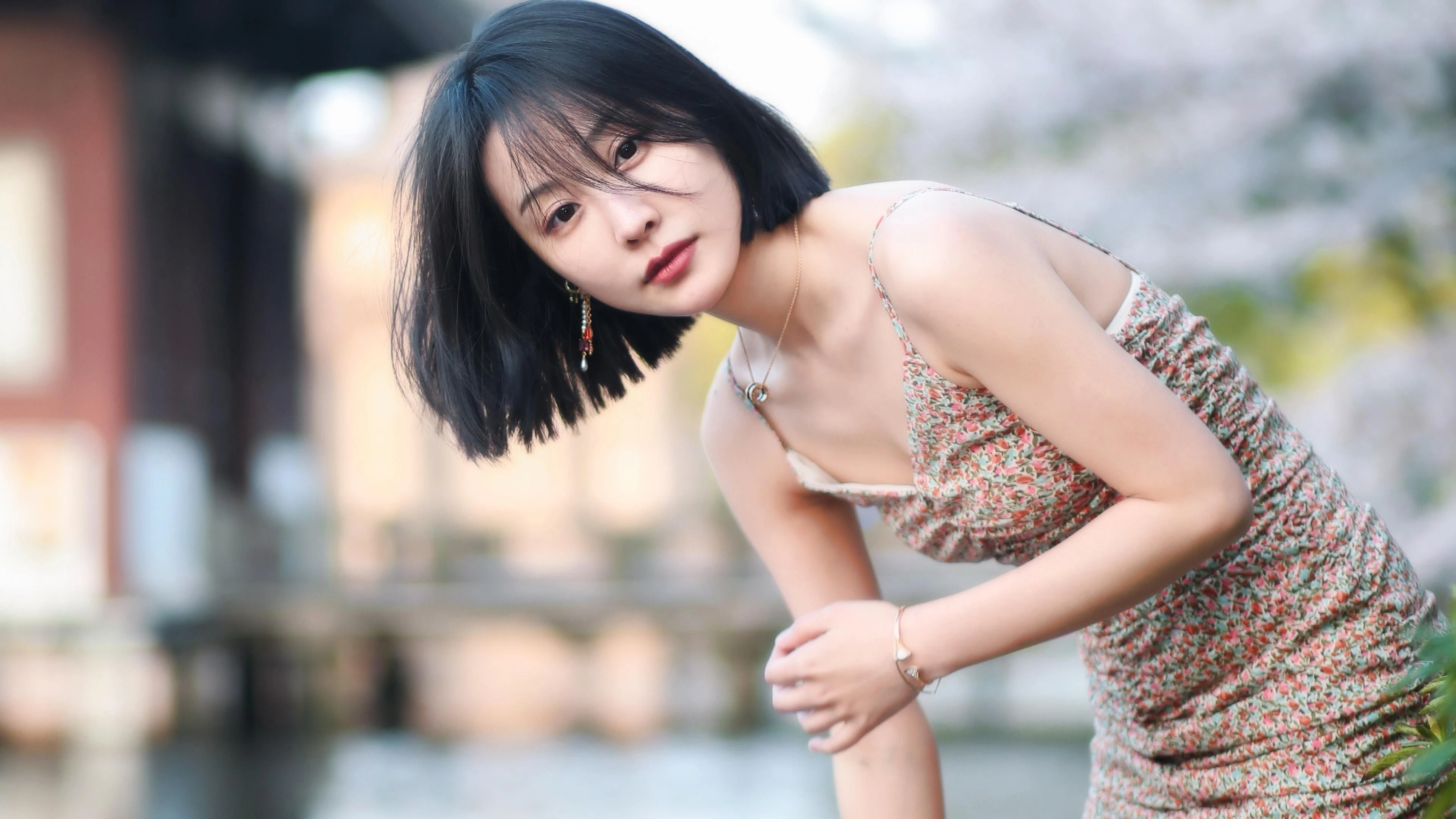 颜值出众的 国内佳丽 特写人像 4K高品质 锁屏图片