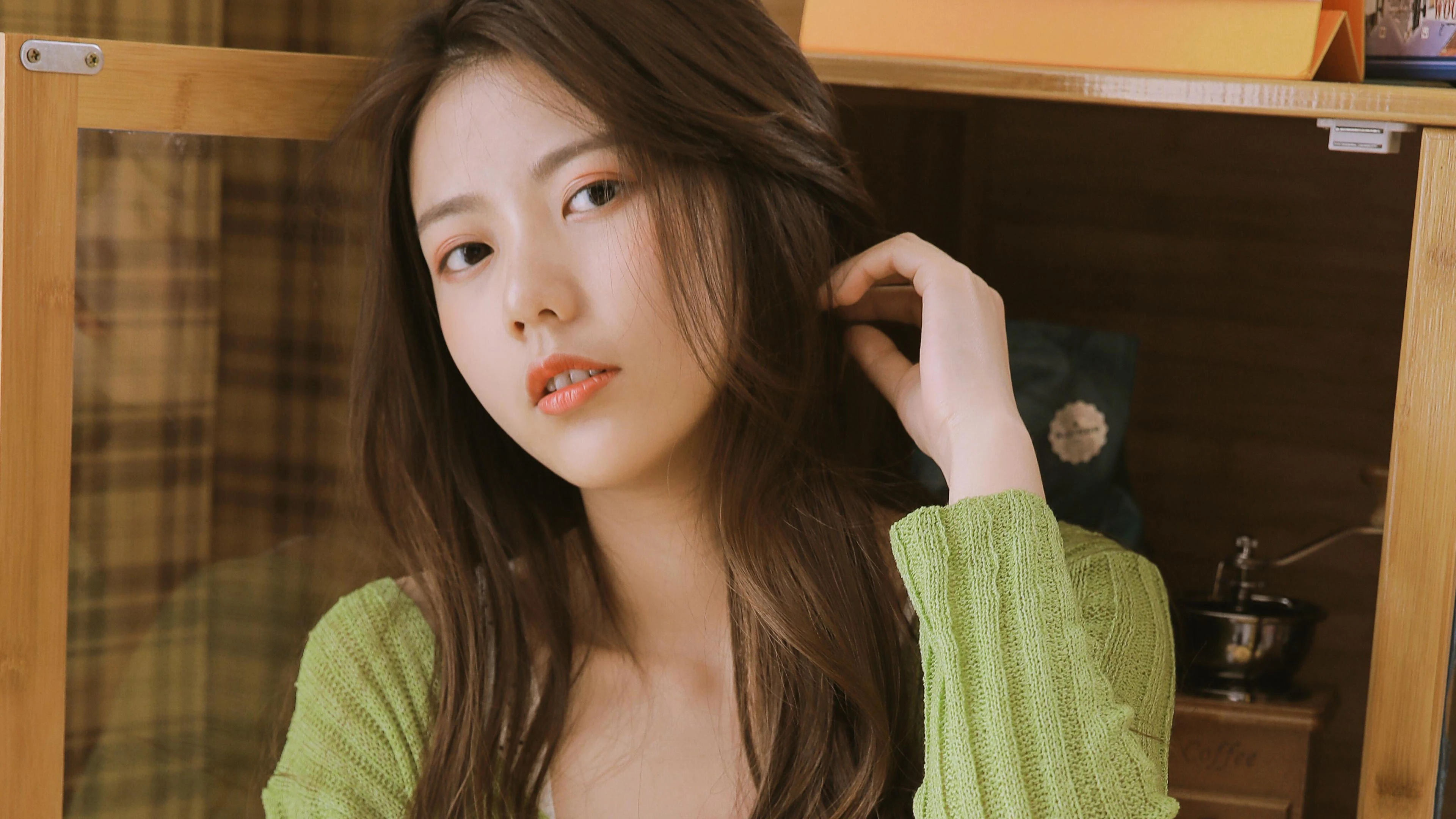 颜值爆表的 国内女生 脸部特写写真 4K超清画质 美女壁纸
