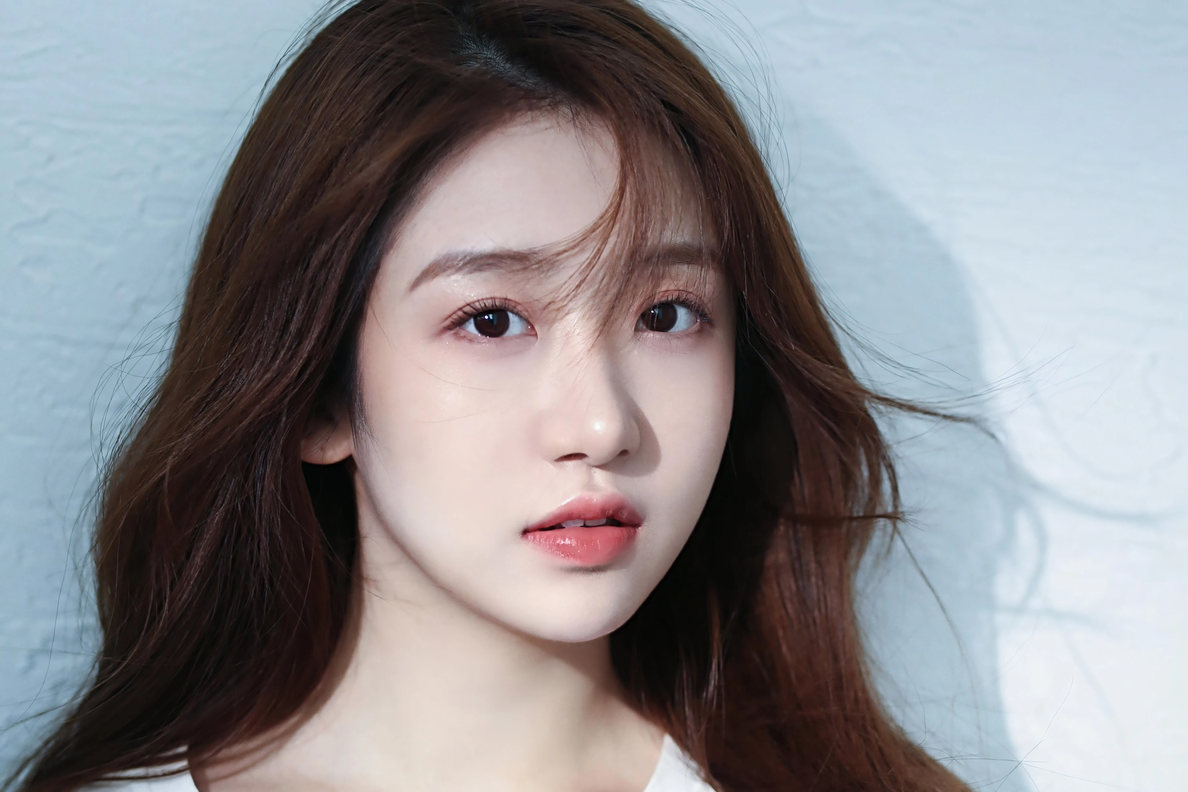 容貌绝美的 中国美女 面部特写摄影 4K高清图片 手机壁纸