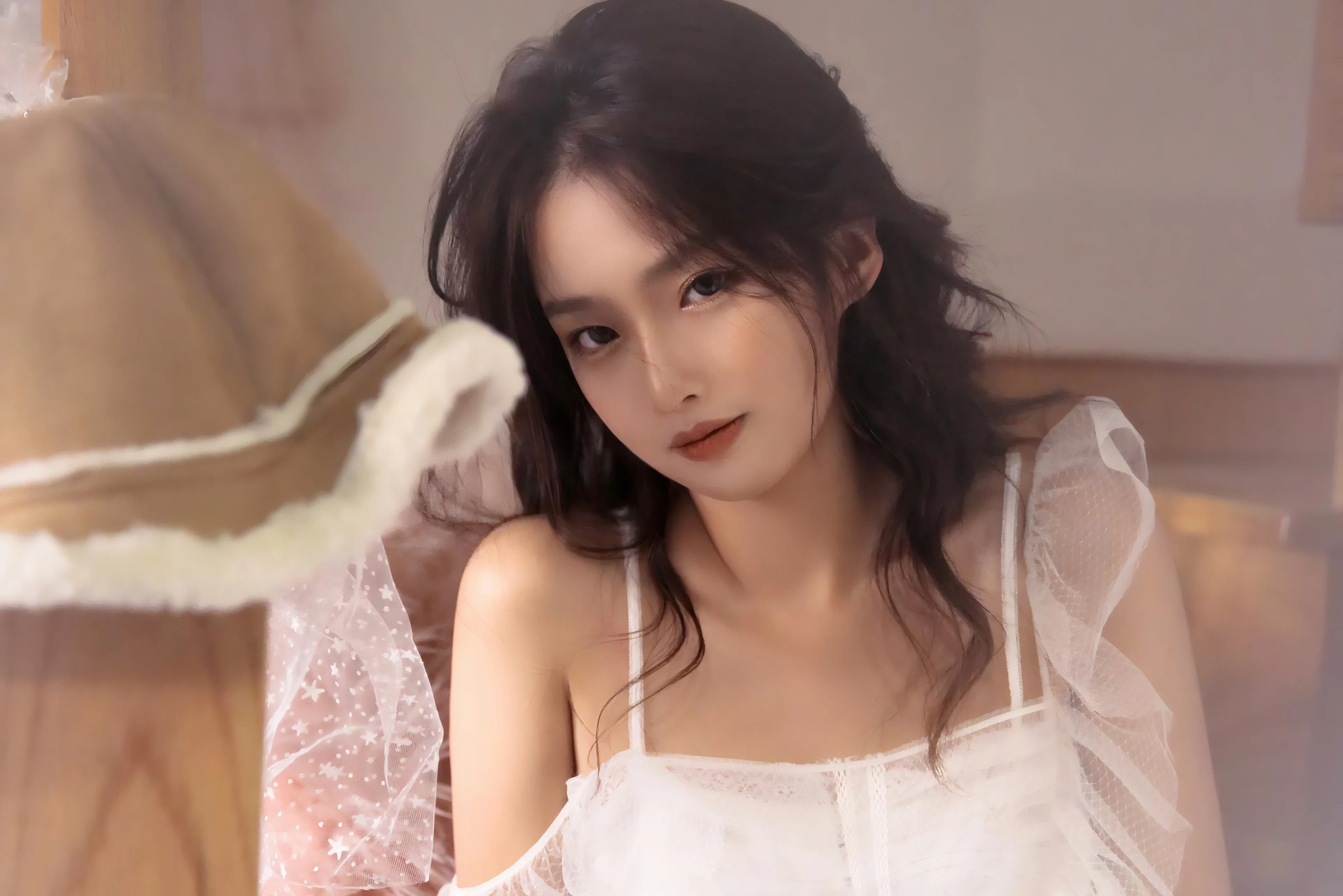 五官精致的 国产美女 高清脸部写真 超清晰4K 桌面锁屏