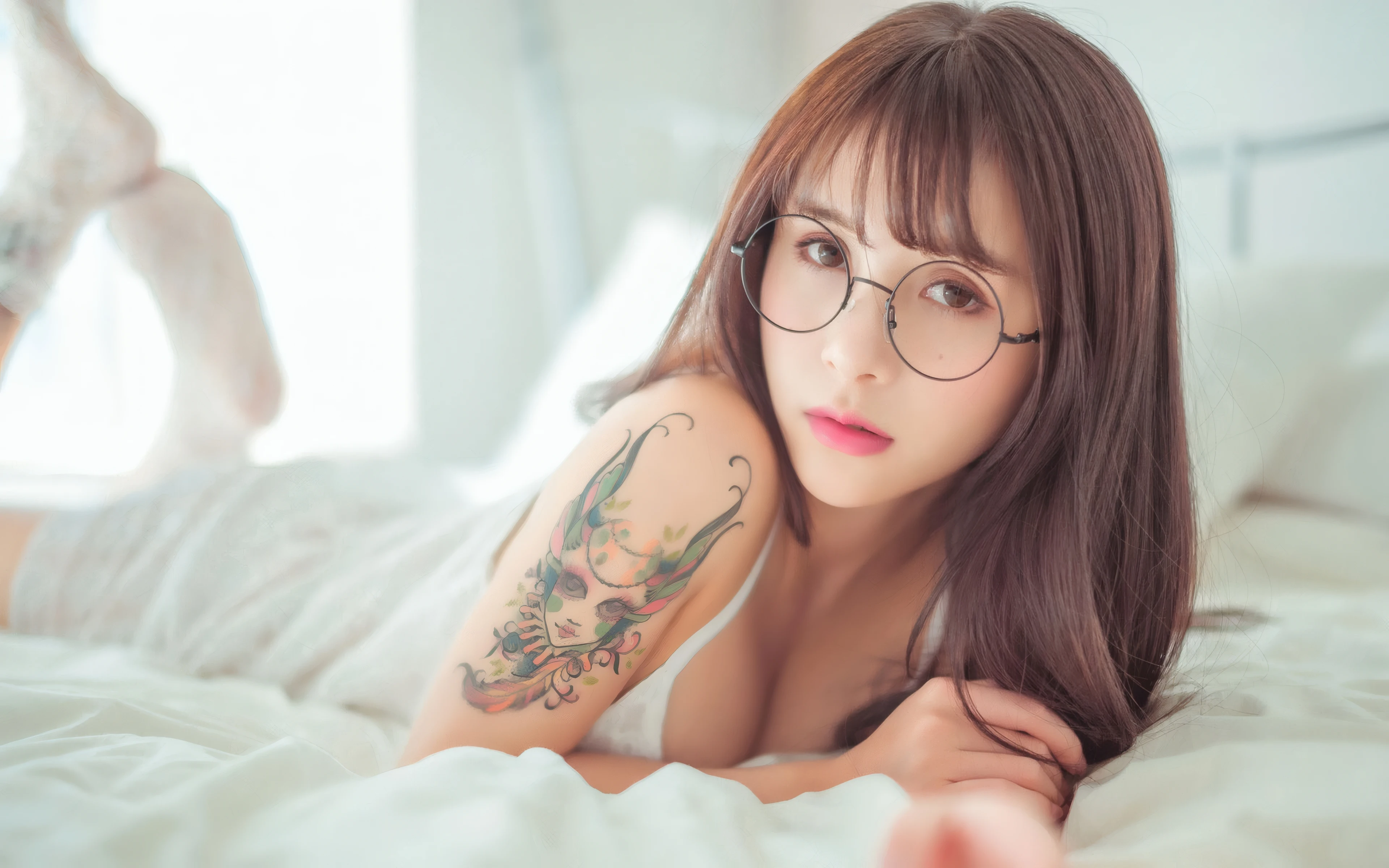 面容姣好的 中国佳人 面部高清摄影 4K极致清晰  PC屏保