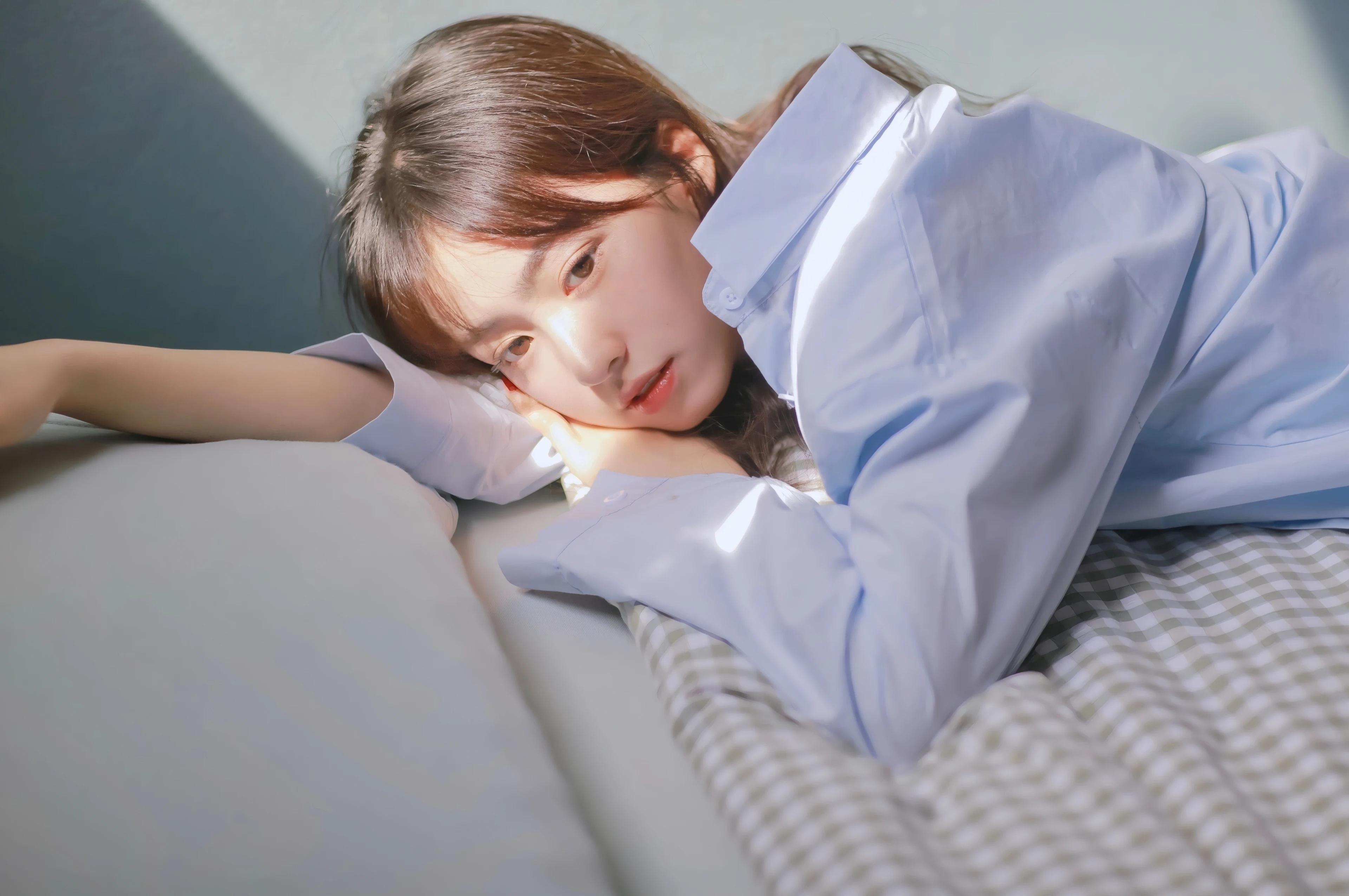 五官精致的 国产美女 高清脸部写真 超清晰4K 桌面锁屏