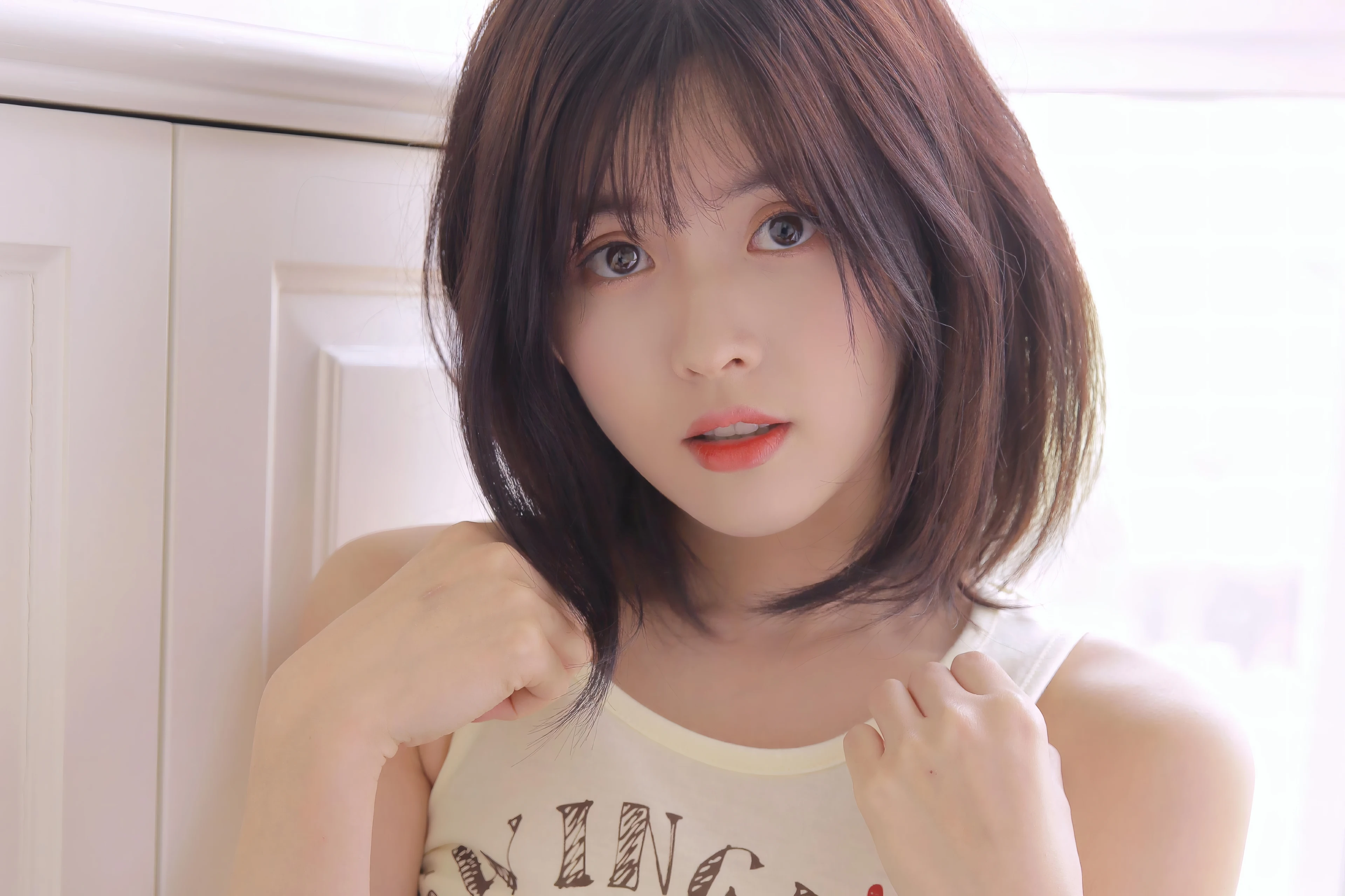 面容姣好的 中国佳人 面部高清摄影 4K极致清晰  PC屏保