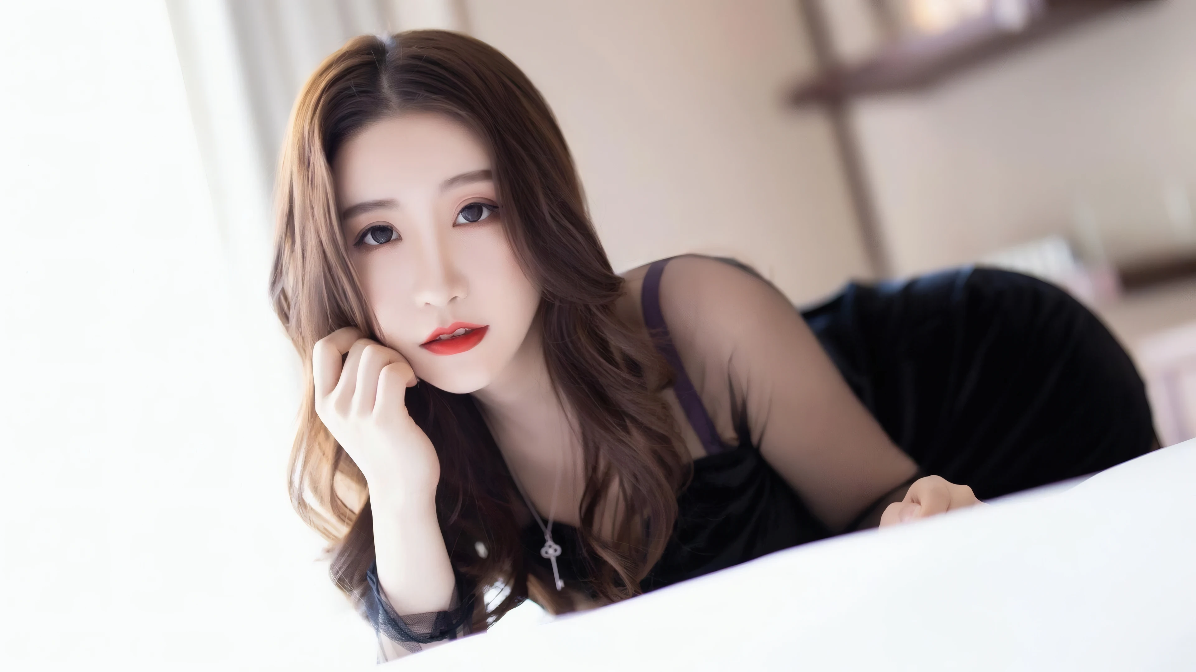 面容姣好的 中国佳人 面部高清摄影 4K极致清晰  PC屏保