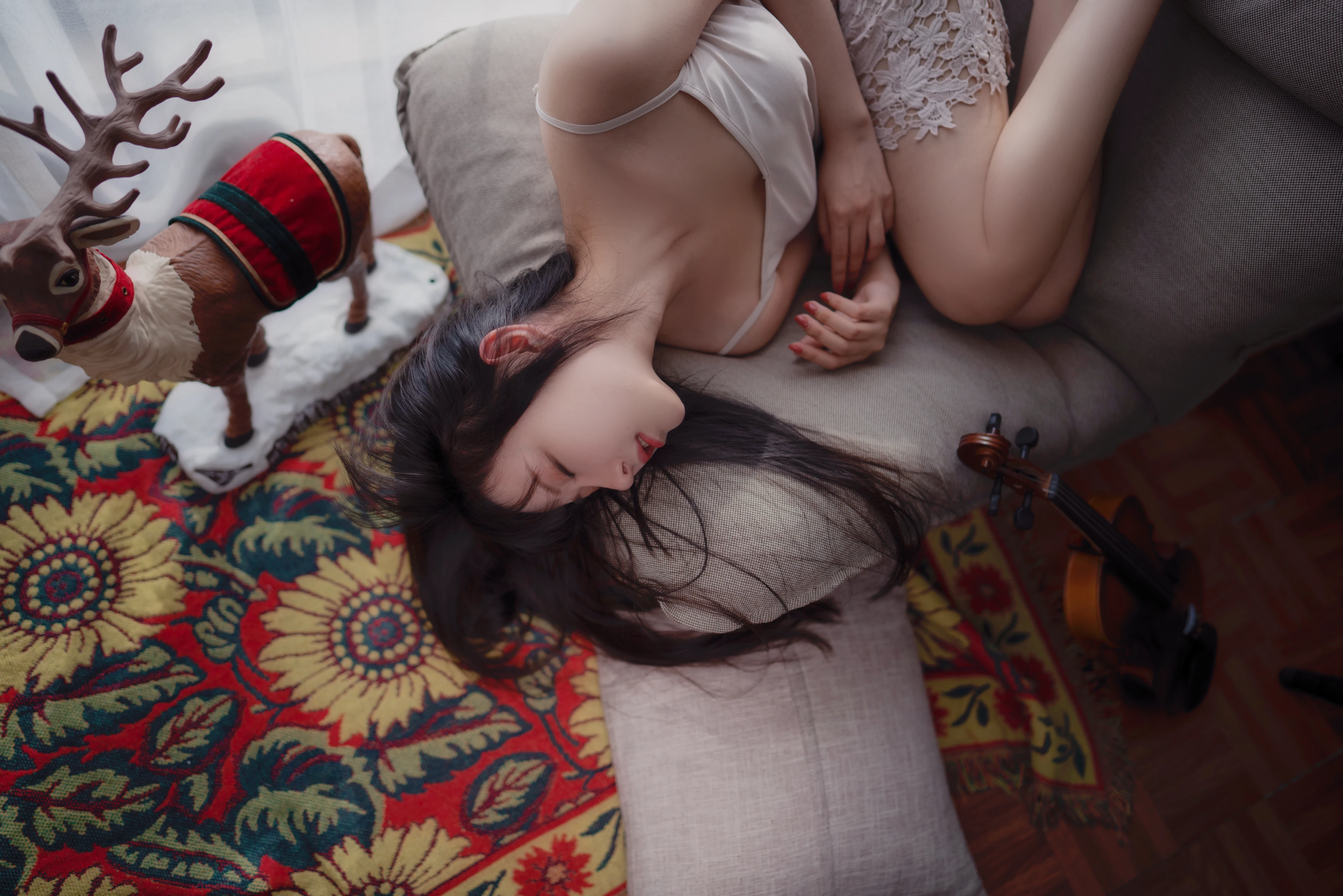 五官精致的 国产美女 高清脸部写真 超清晰4K 桌面锁屏
