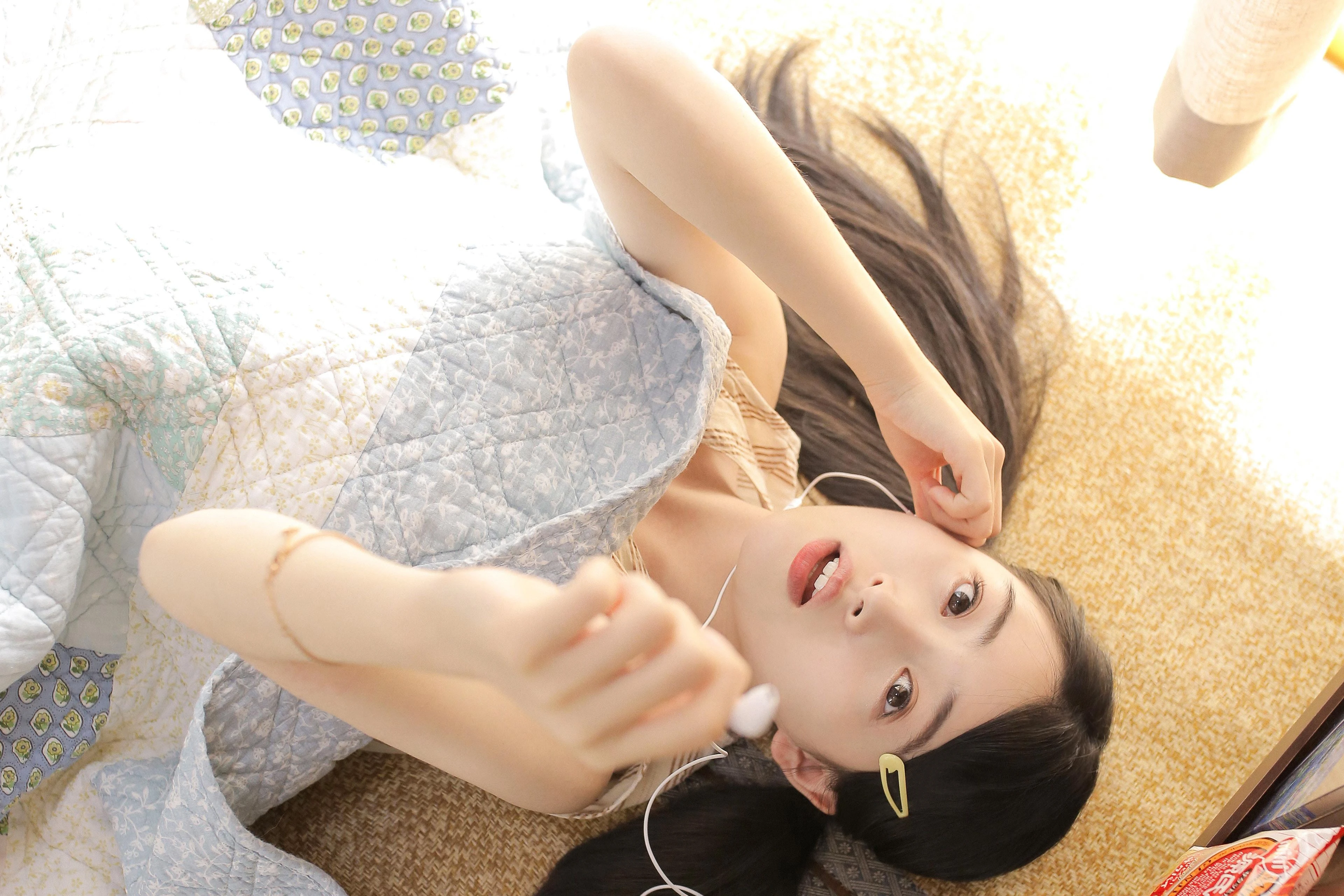 五官精致的 国产美女 高清脸部写真 超清晰4K 桌面锁屏