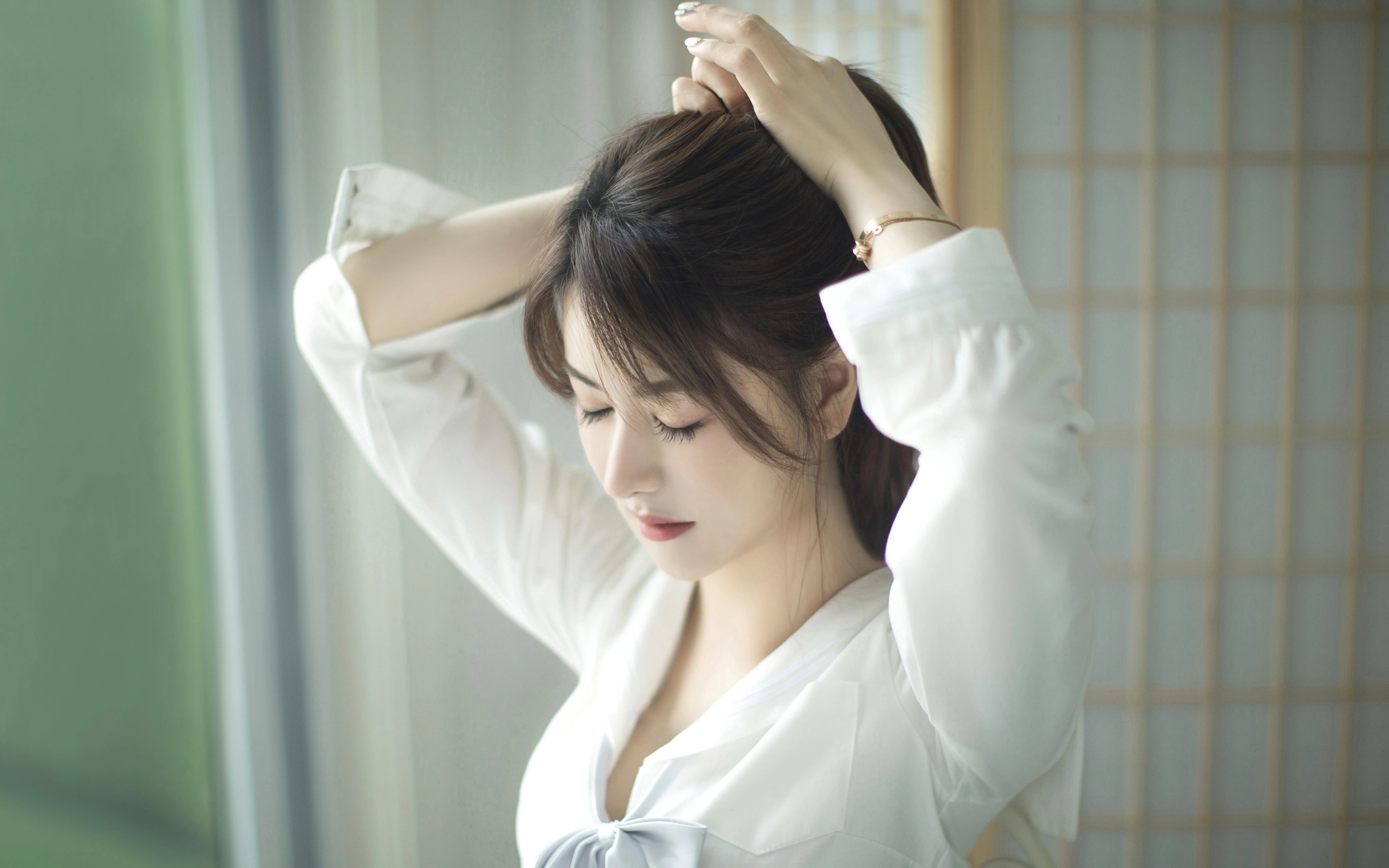 容貌绝美的 中国美女 面部特写摄影 4K高清图片 手机壁纸
